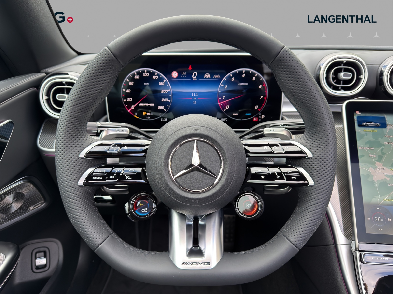 MERCEDES-BENZ CLE AMG 53 Cabrio 4Matic+ 9G-Tronic-image-9