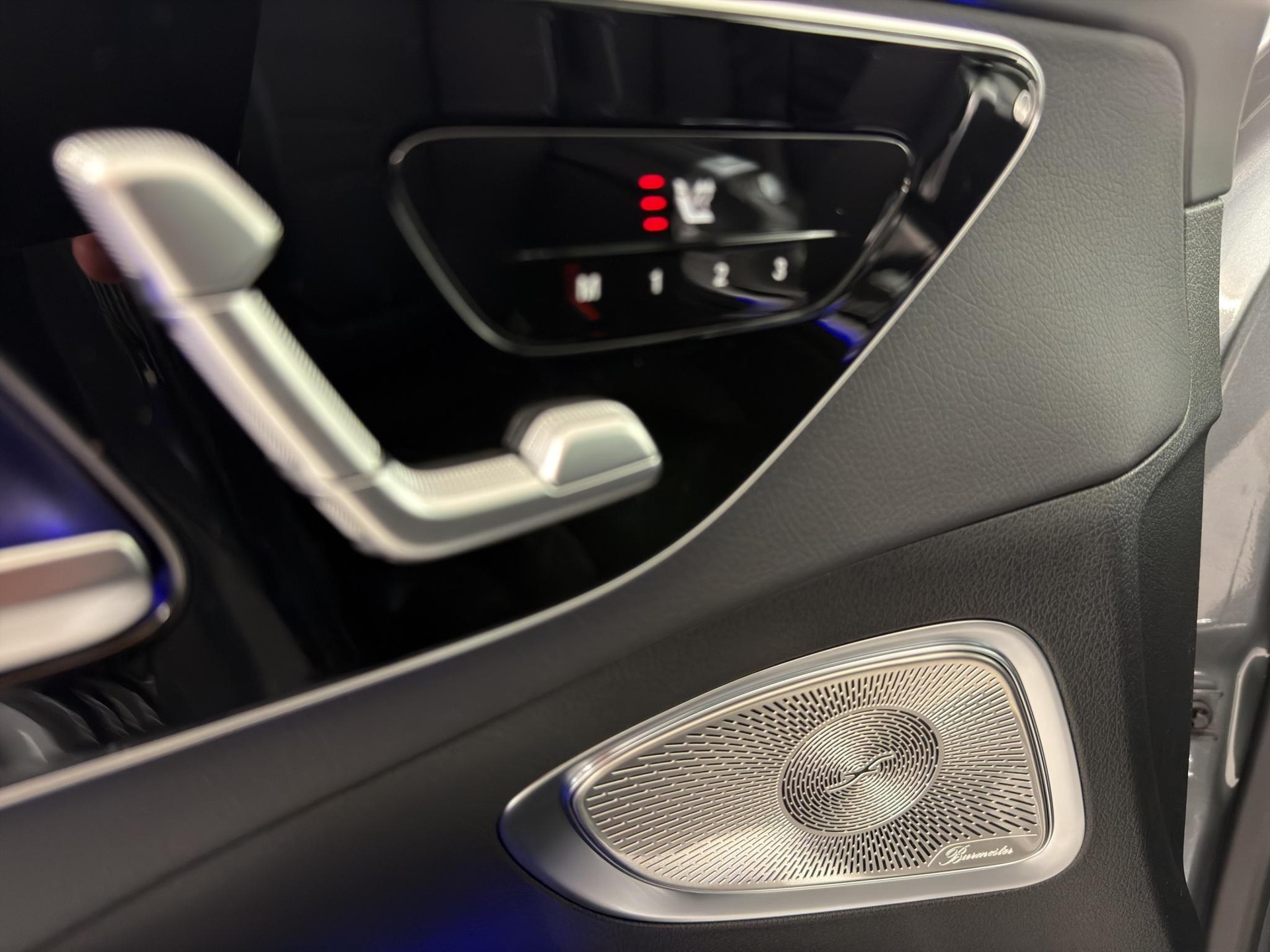 MERCEDES-BENZ C 300 AMG Line 4matic Kombi-image-13
