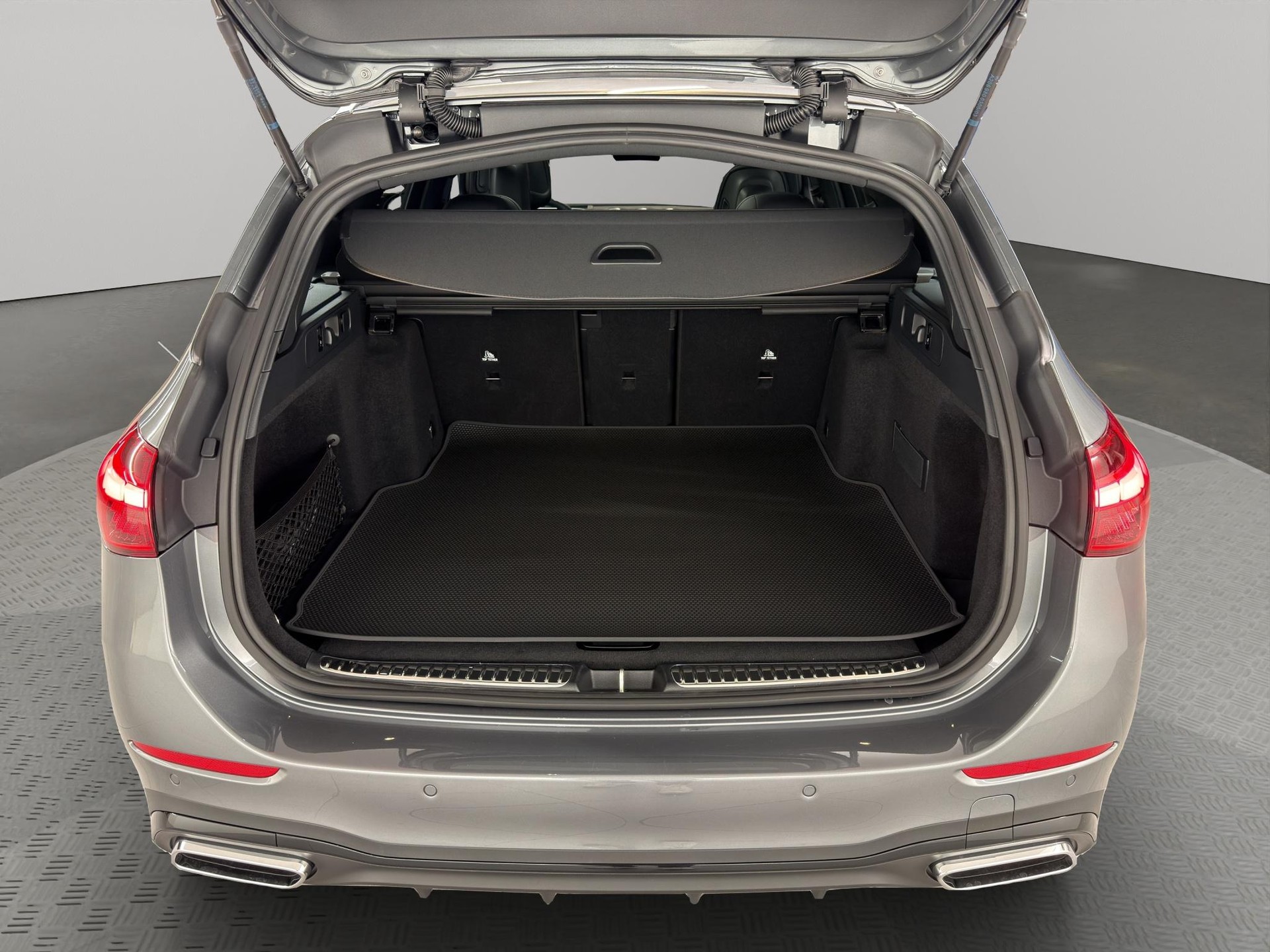 MERCEDES-BENZ C 300 AMG Line 4matic Kombi-image-6