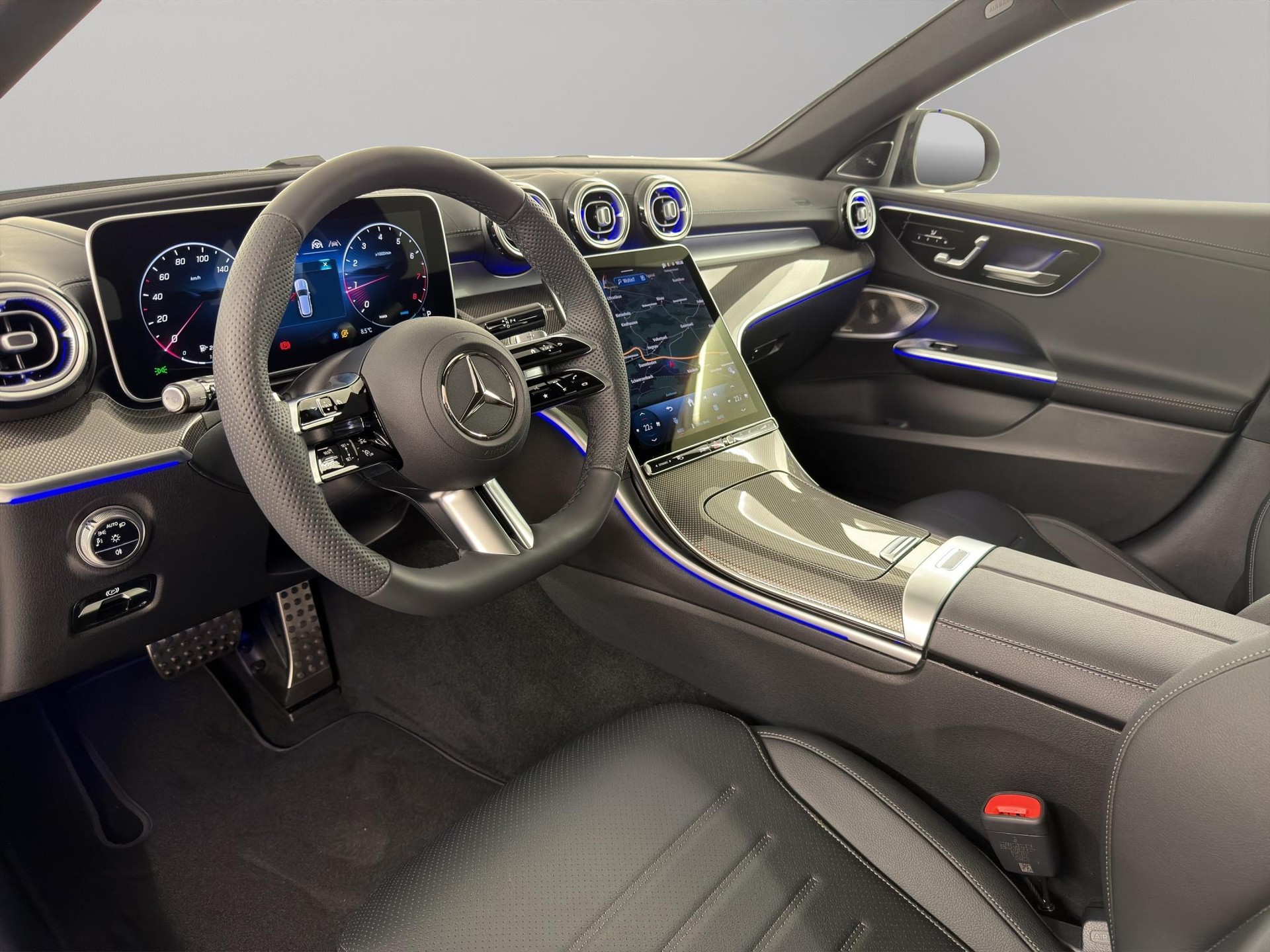 MERCEDES-BENZ C 300 AMG Line 4matic Kombi-image-11