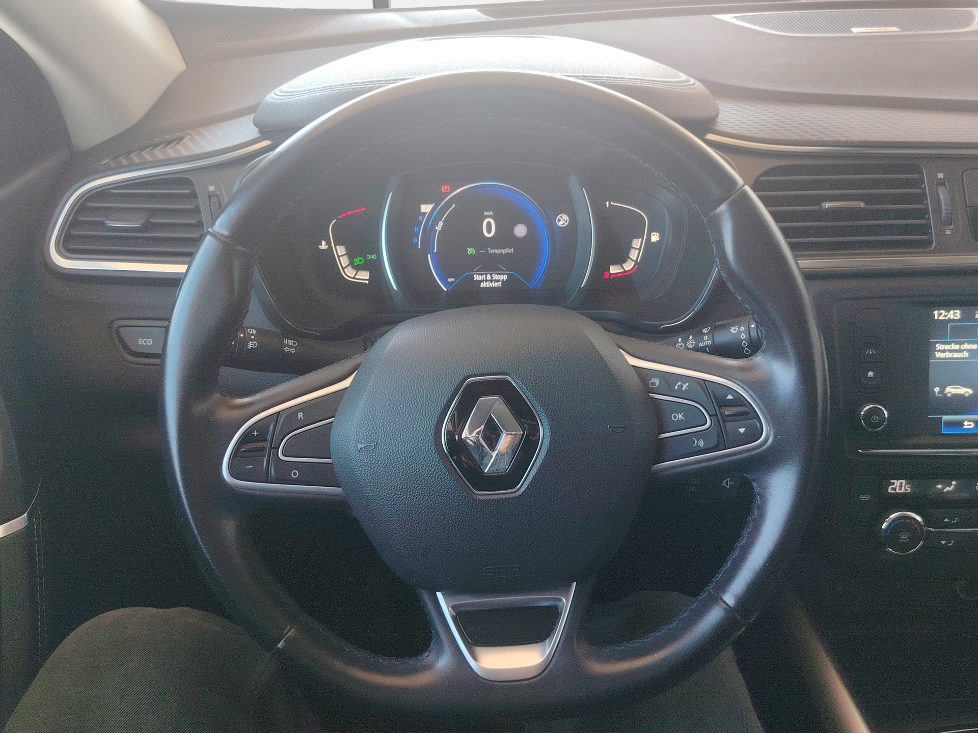 RENAULT Kadjar 1.2 16V Turbo 90th Anniversary EDC-image-9