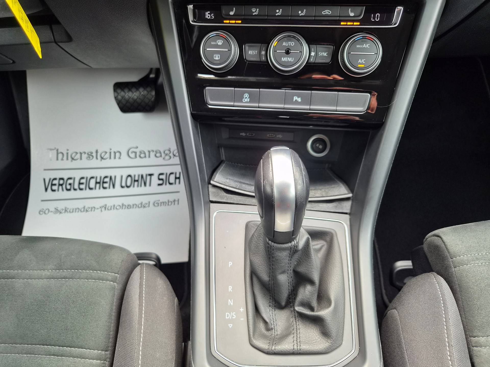 VW Touran 1.5 TSI EVO Comfortline DSG Ausführung 7 Sitzplätze-image-20