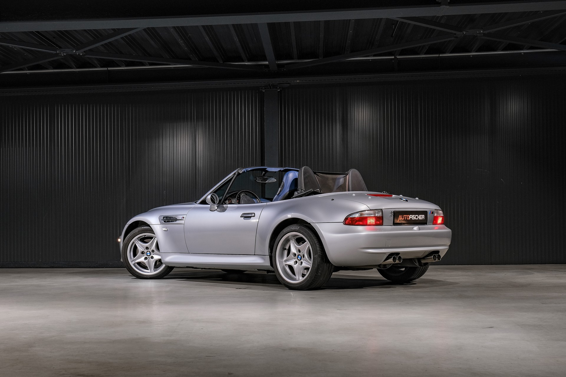 BMW M Roadster-showroom-element-1