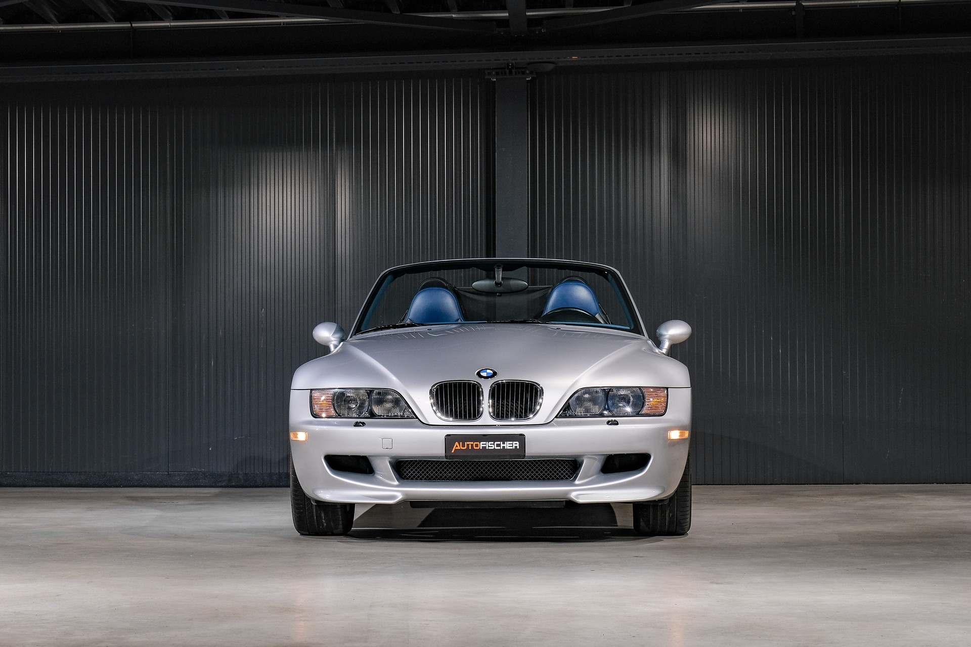 BMW M Roadster-showroom-element-2