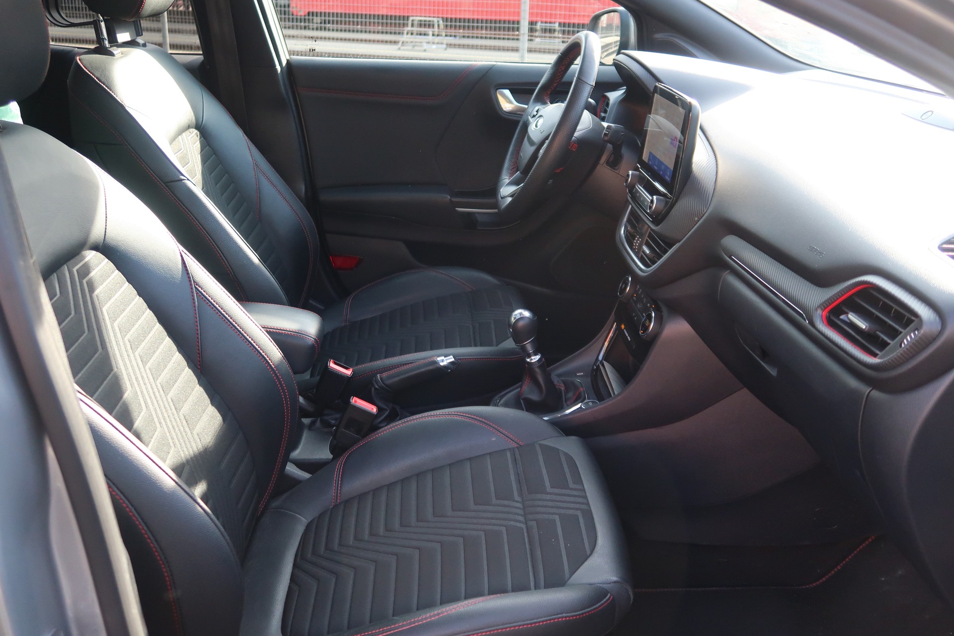 FORD Puma 1.0 MHEV ST-Line X-image-8