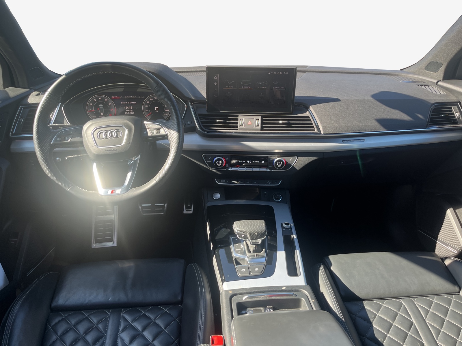 AUDI Q5 Sportback 45 TFSI S line quattro S-tronic-image-8