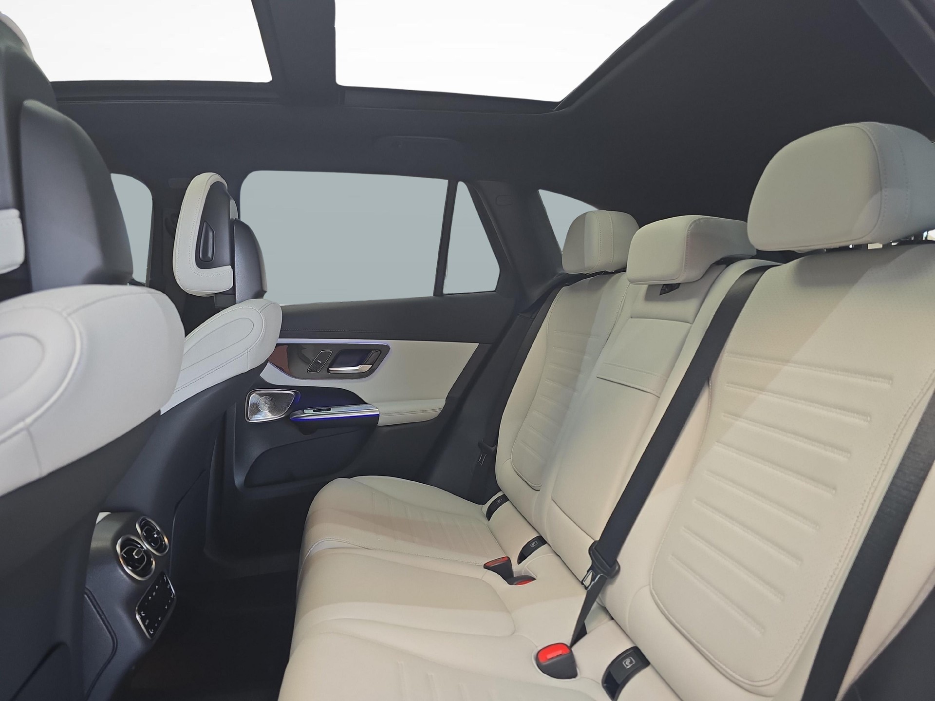 MERCEDES-BENZ GLC 400 e 4MATIC EQ Star AMG Line-image-9