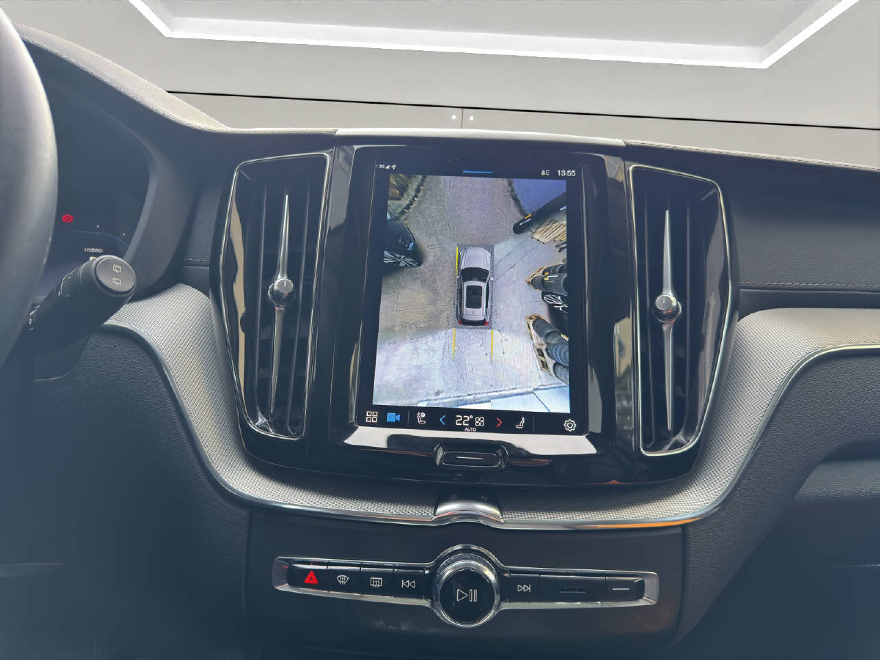 VOLVO XC60 2.0 T6 TE Ultimate Bright eAWD-image-14