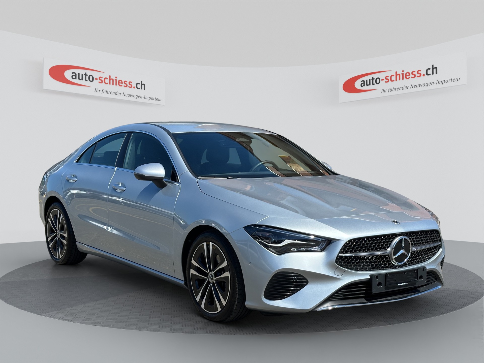 MERCEDES-BENZ CLA 180 d Progressive 8G-DCT-image-0