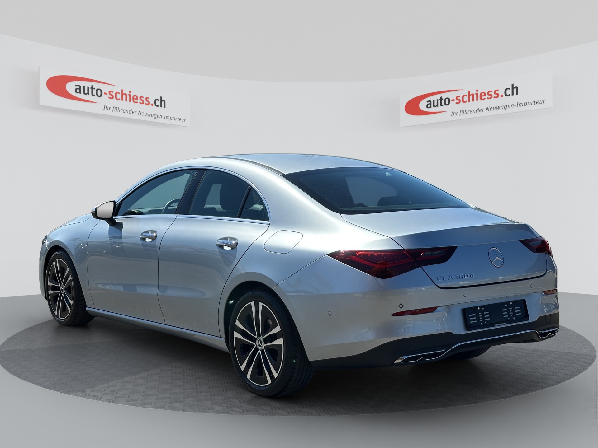 MERCEDES-BENZ CLA 180 d Progressive 8G-DCT-image-2