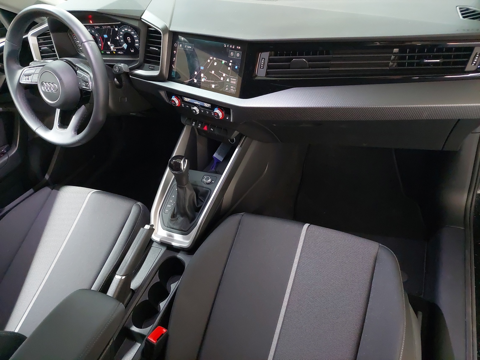 AUDI A1 Sportback 35 TFSI S-tronic-image-8