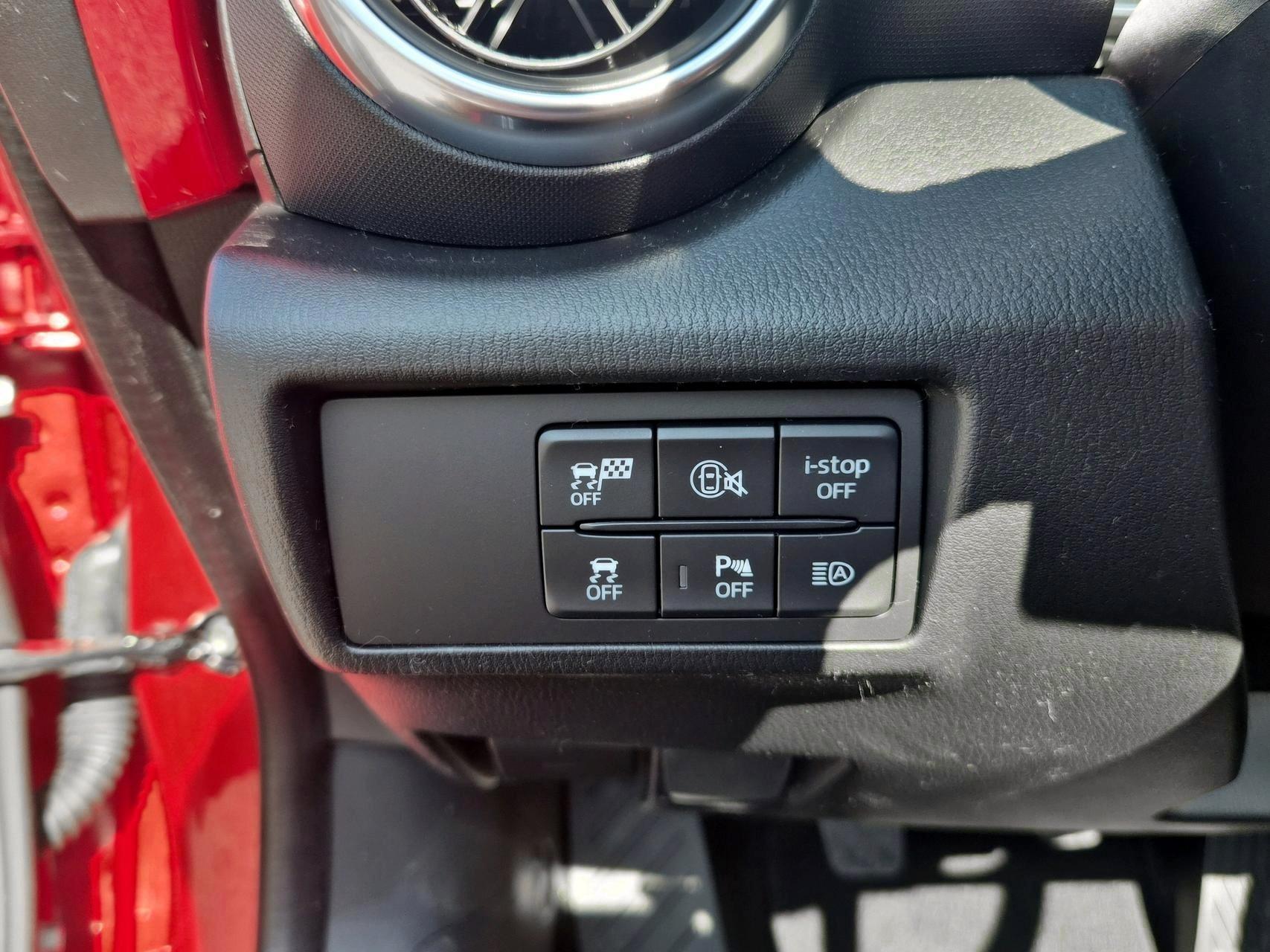 MAZDA MX-5 Skyactiv-G 132 Exclusive-line-image-13