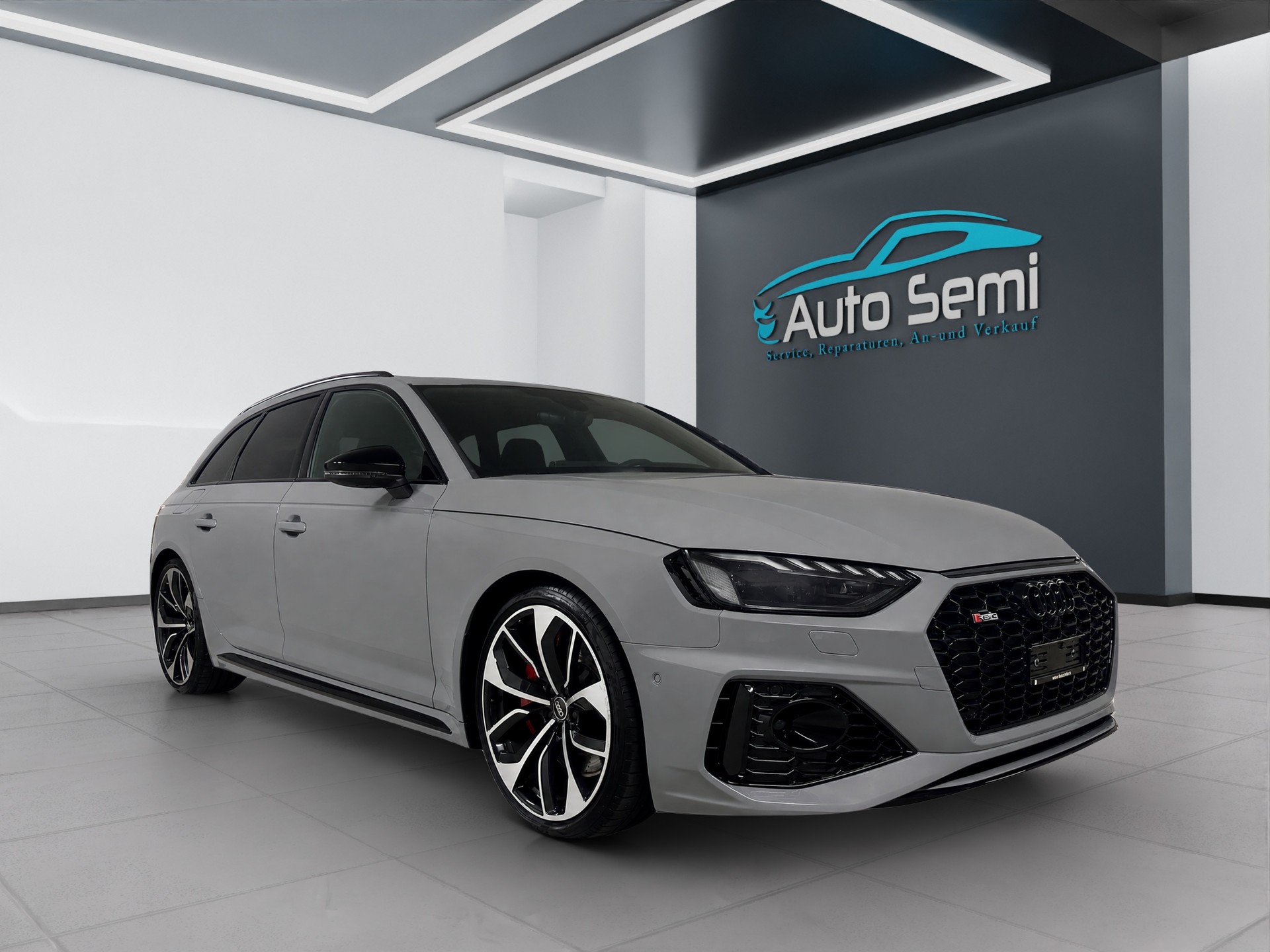 AUDI RS4 Avant quattro tiptronic-image-6