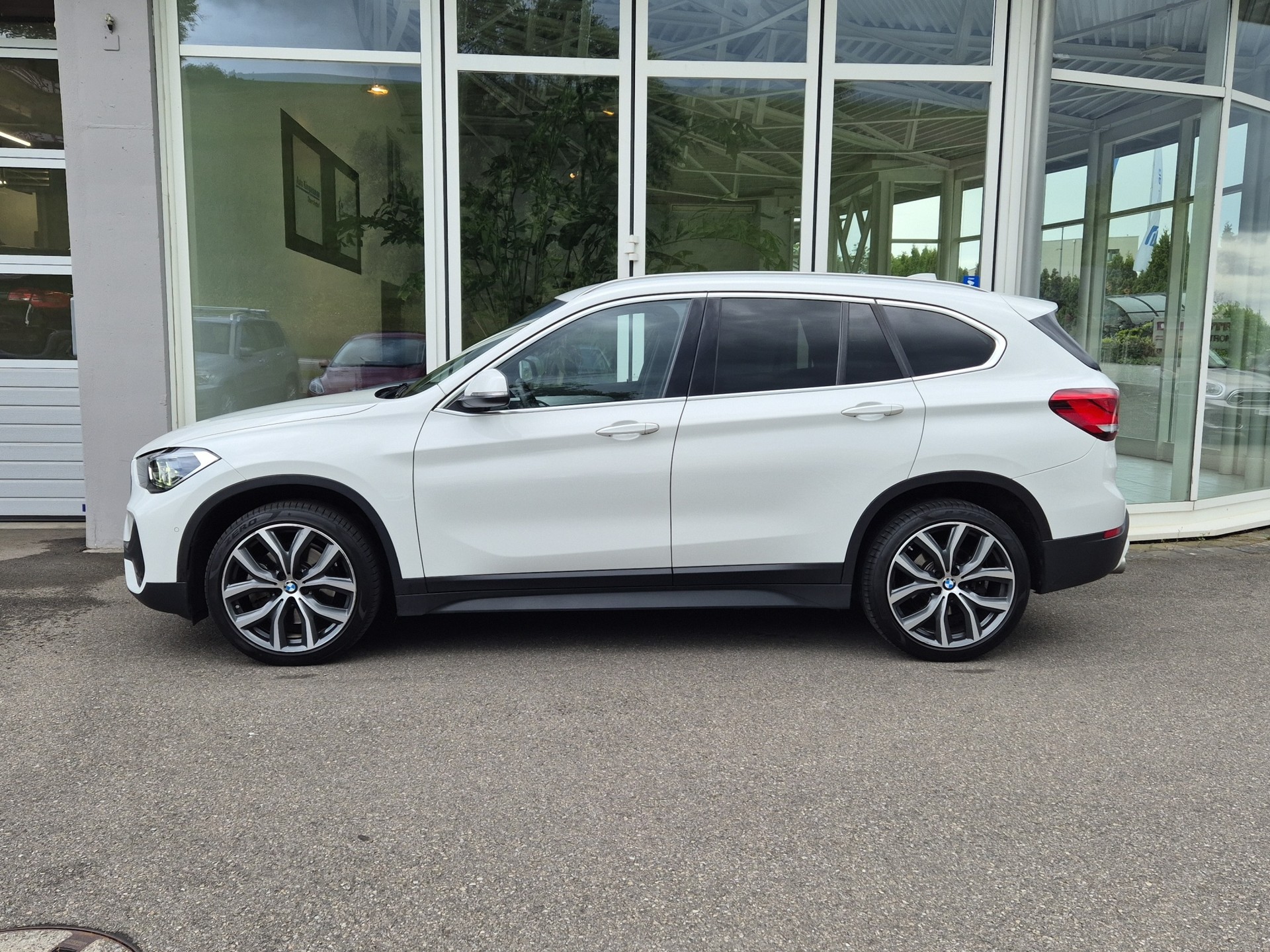 BMW X1 xDrive 20d Sport Line Steptronic-image-3