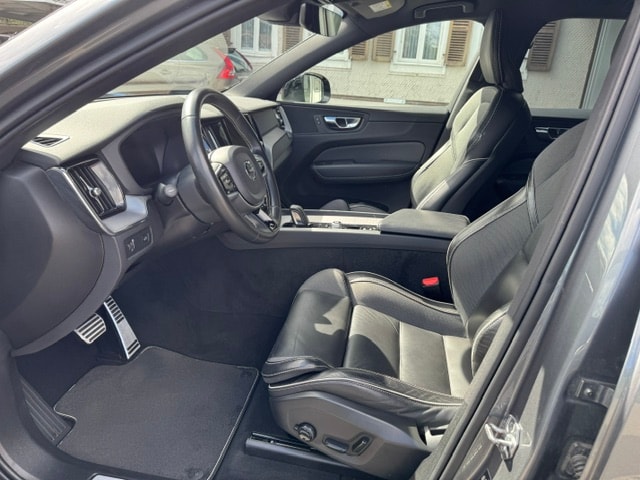 VOLVO XC60 2.0 B4 MH R-Design AWD-image-7