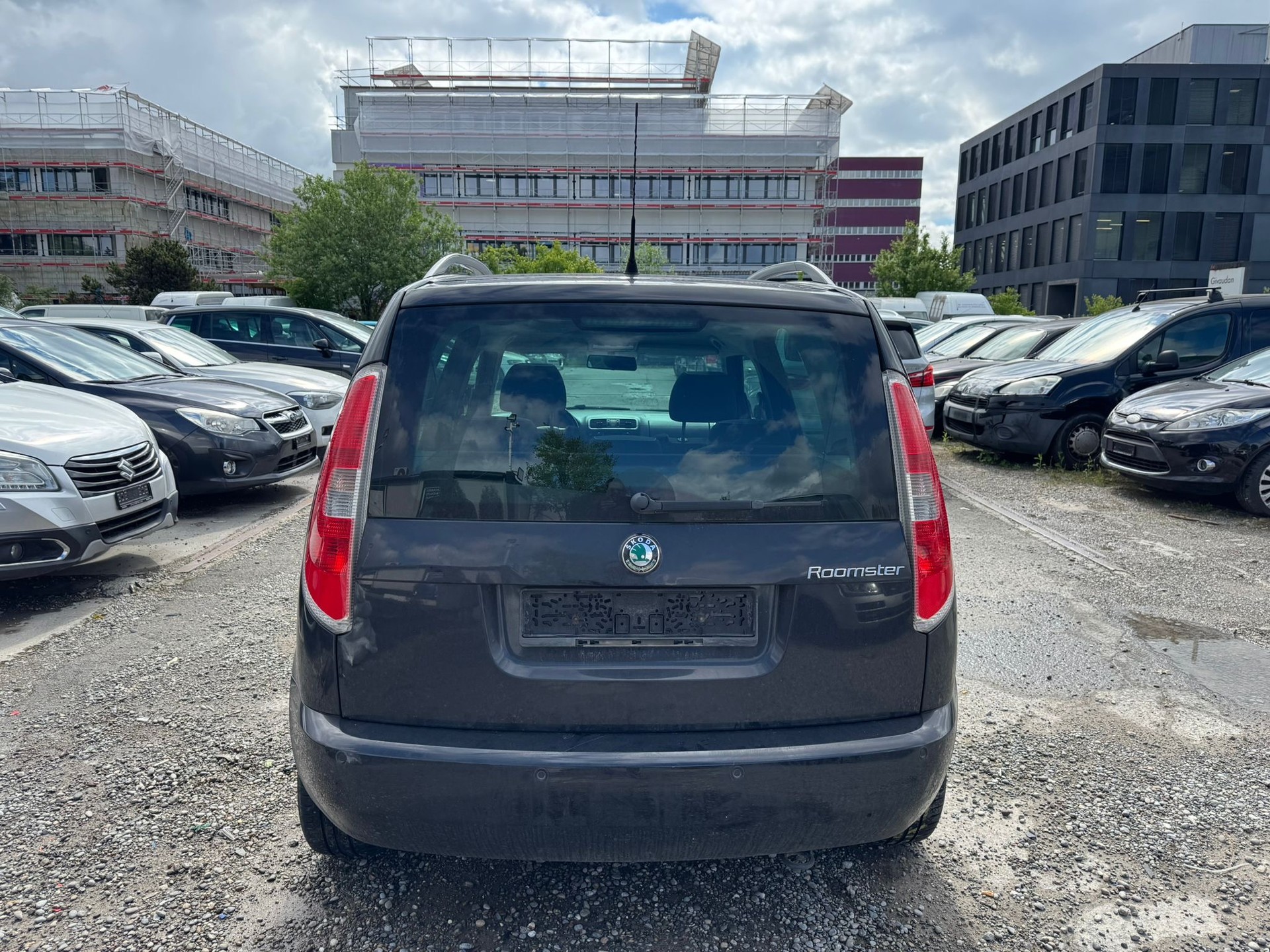 SKODA Roomster 1.9 TDI Elegance-image-10