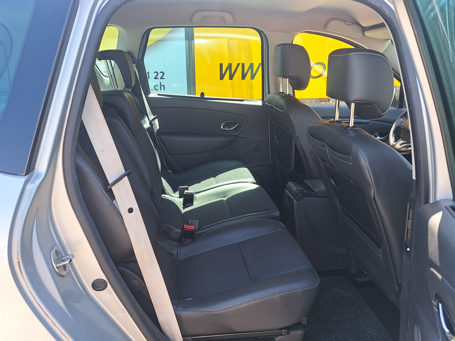 RENAULT Scénic 1.6 dCi Bose Edition-image-4