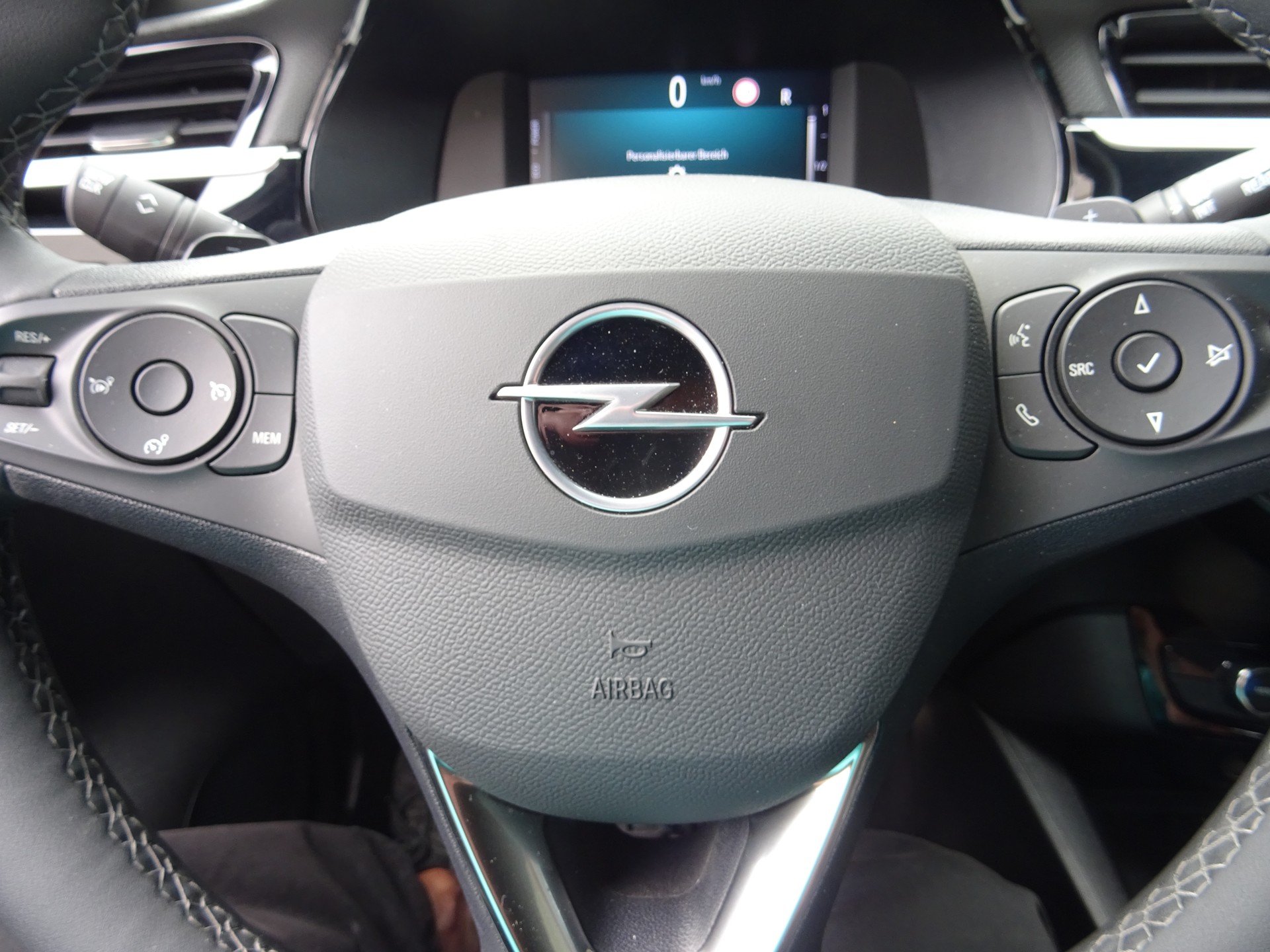 OPEL GS 1.2 Benzin 110PS-image-11