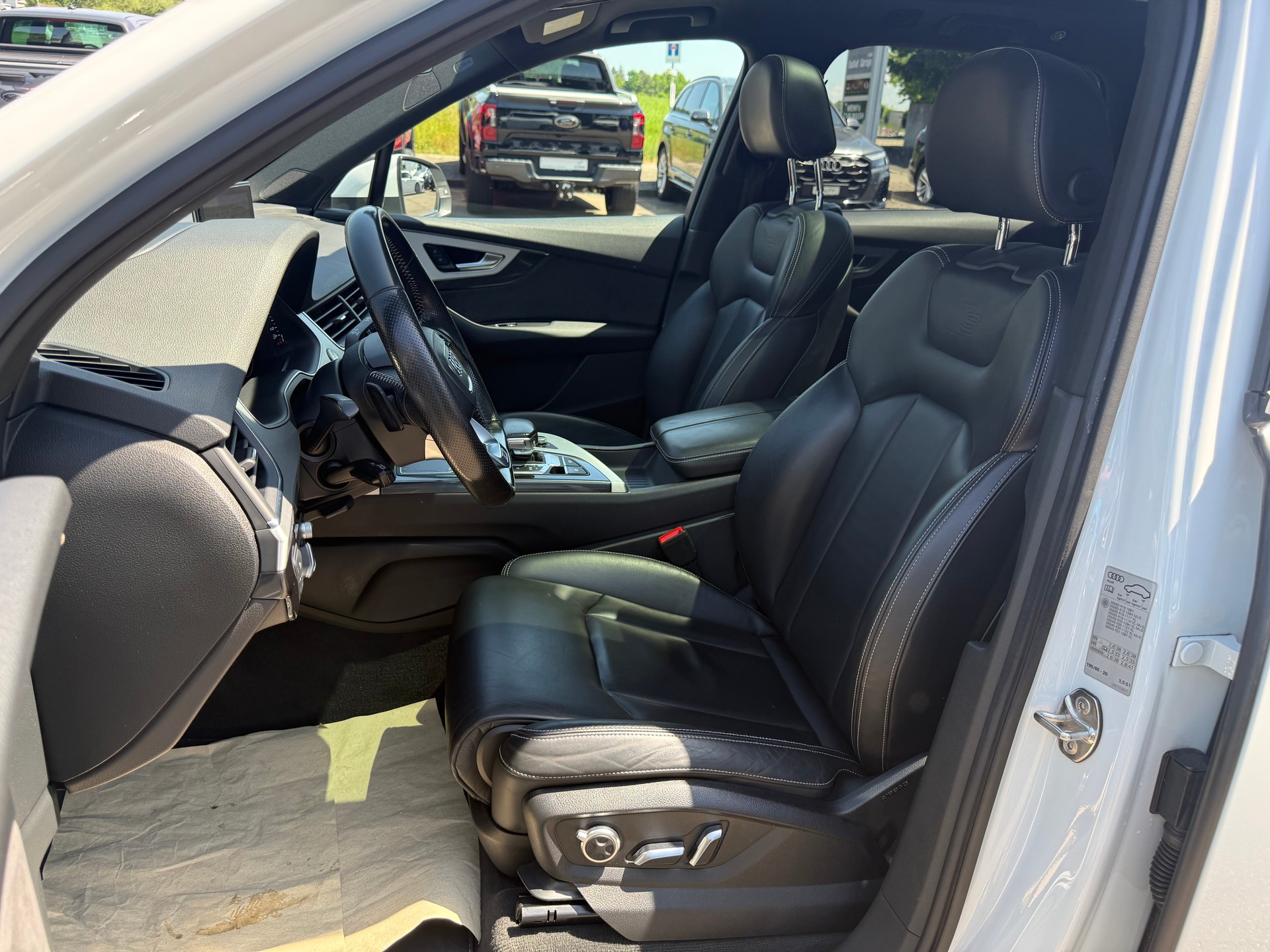 AUDI Q7 3.0 TDI quattro tiptronic-image-13