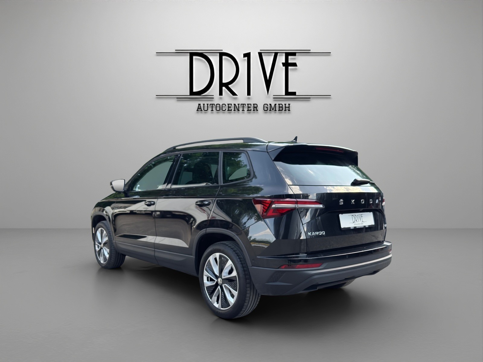 SKODA Karoq 2.0 TDI CR Style 4x4 DSG-image-6