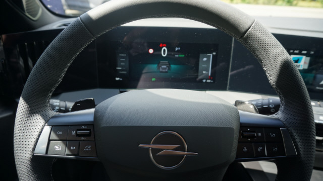 OPEL Astra ST 58 kWh Ultimate-image-12