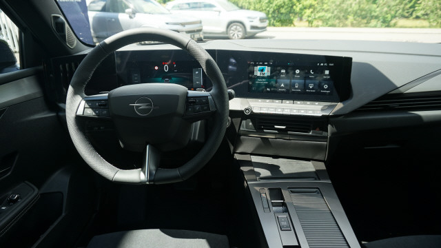 OPEL Astra ST 58 kWh Ultimate-image-10