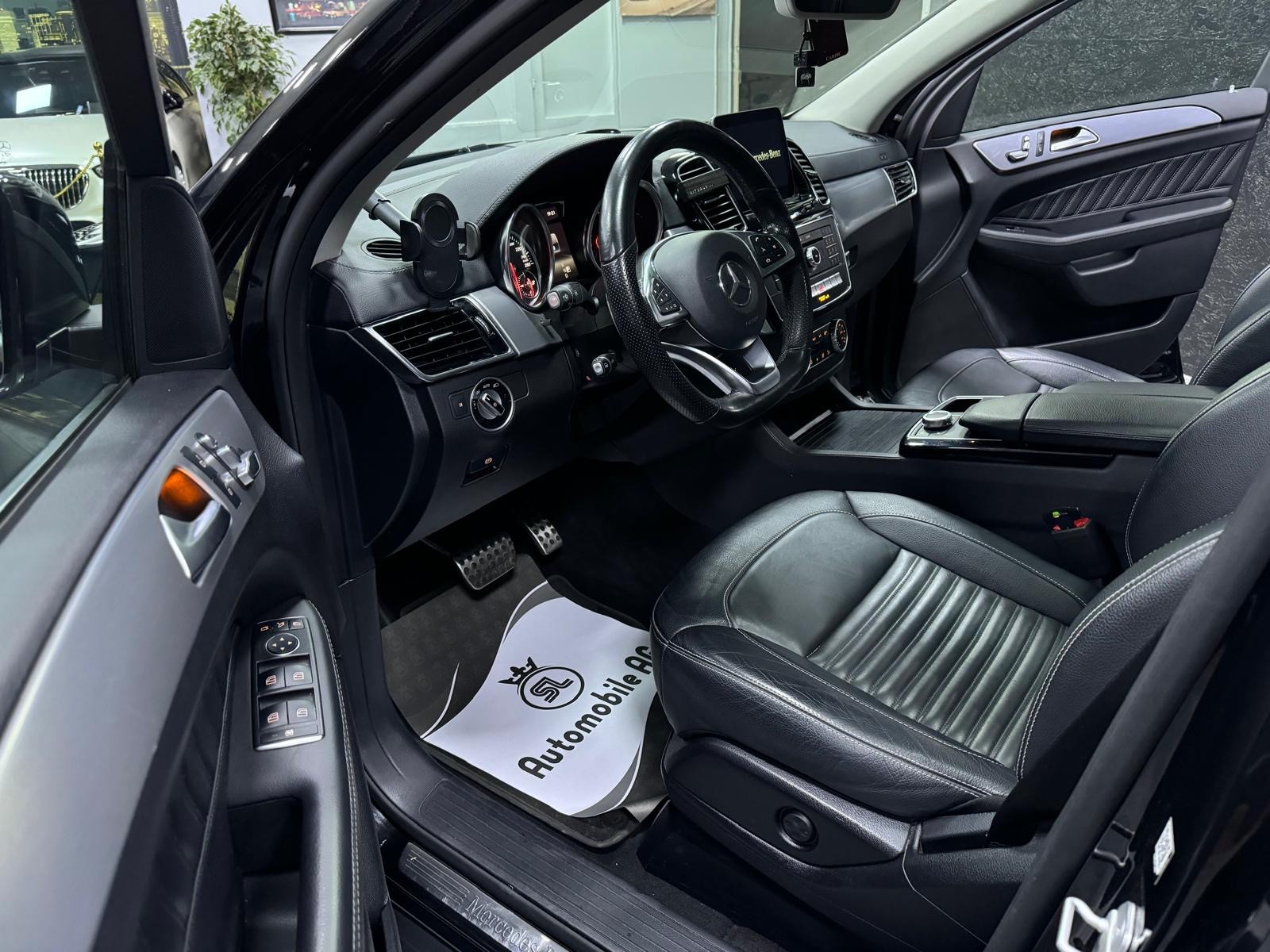 MERCEDES-BENZ GLE Coupé 350 d 4Matic 9G-Tronic-image-5