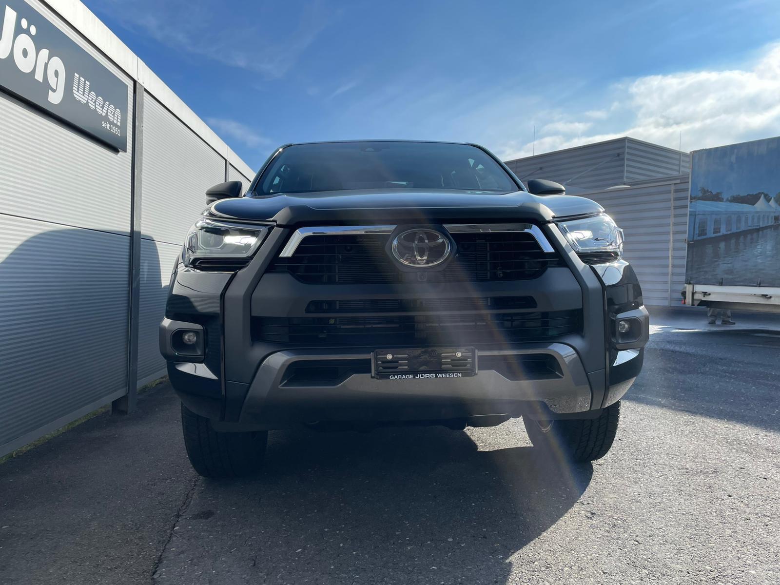 TOYOTA Hilux Double Cab.-Pick-up 2.8 D-4D 204 Invincible MHEV-image-1