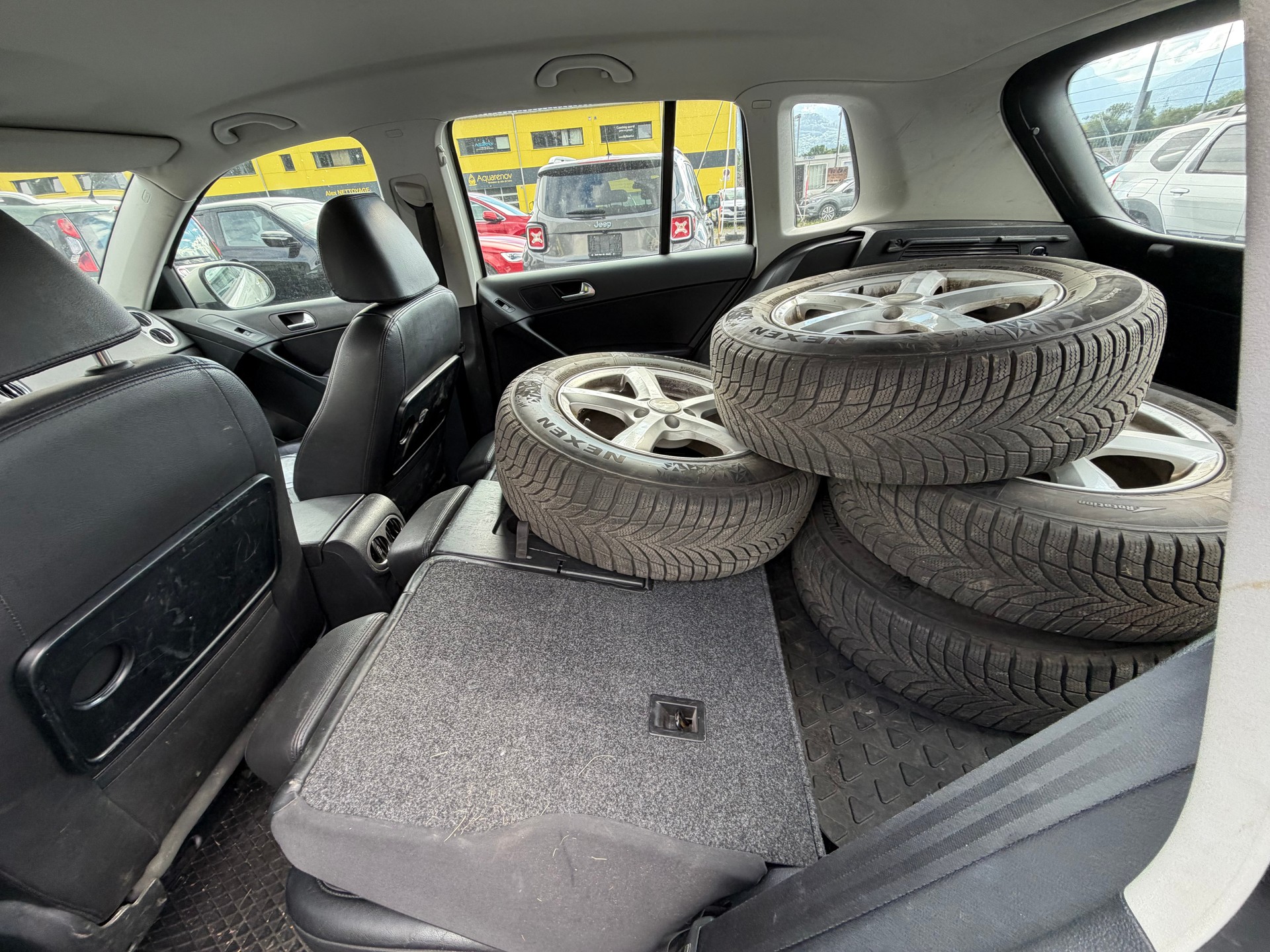 VW Tiguan 2.0 TDI Track&Field Tiptronic-image-8