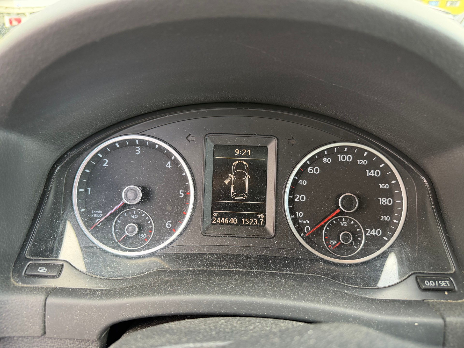 VW Tiguan 2.0 TDI Track&Field Tiptronic-image-11