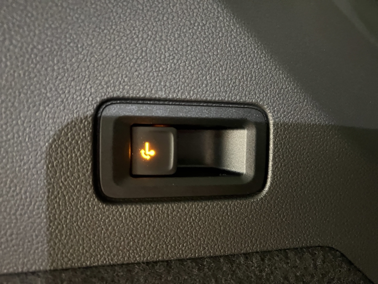 VW Multivan 1.5 eHybrid Life Edition 4Motion DSG-image-13