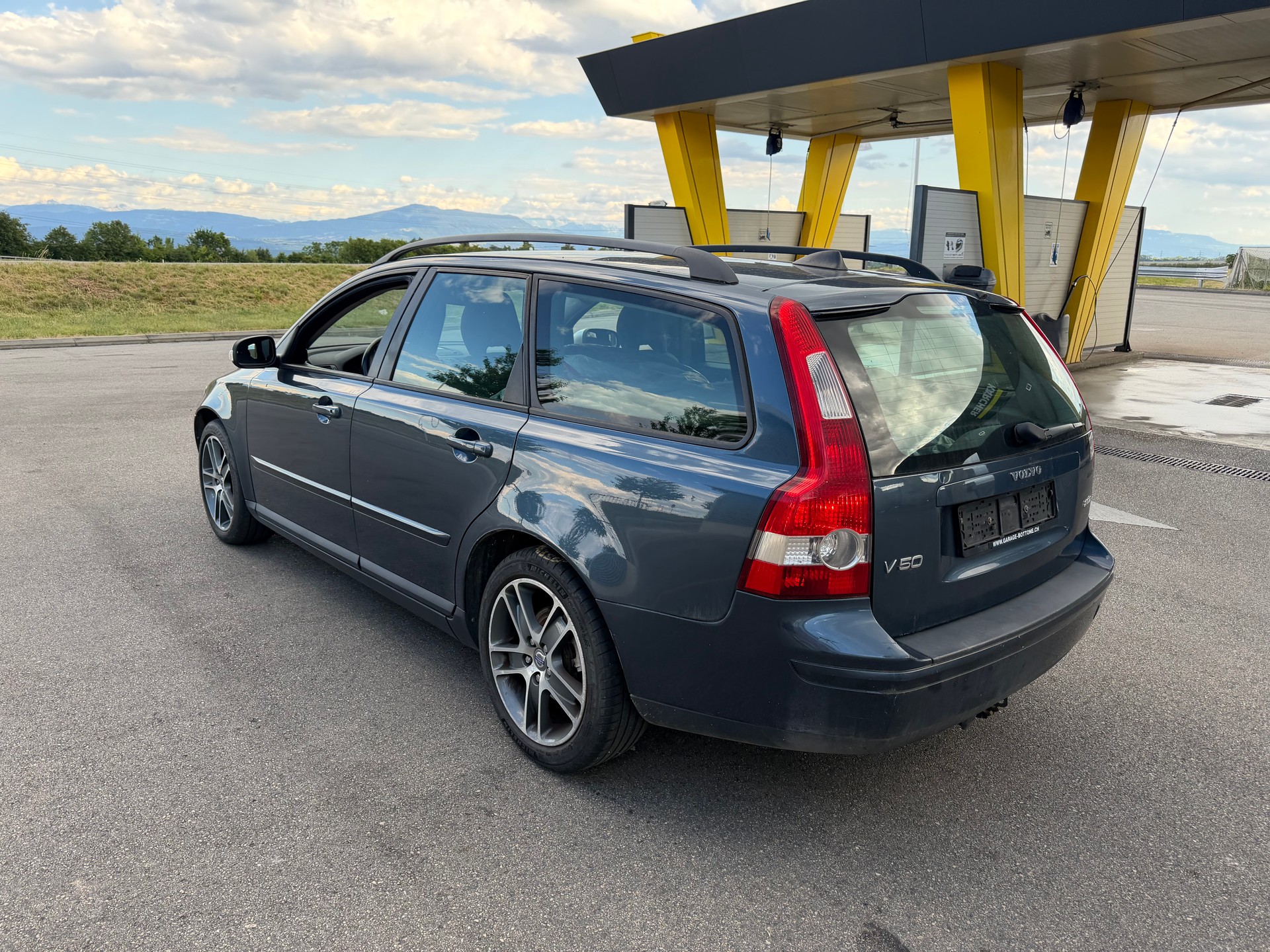 VOLVO V50 2.0D Summum-image-7