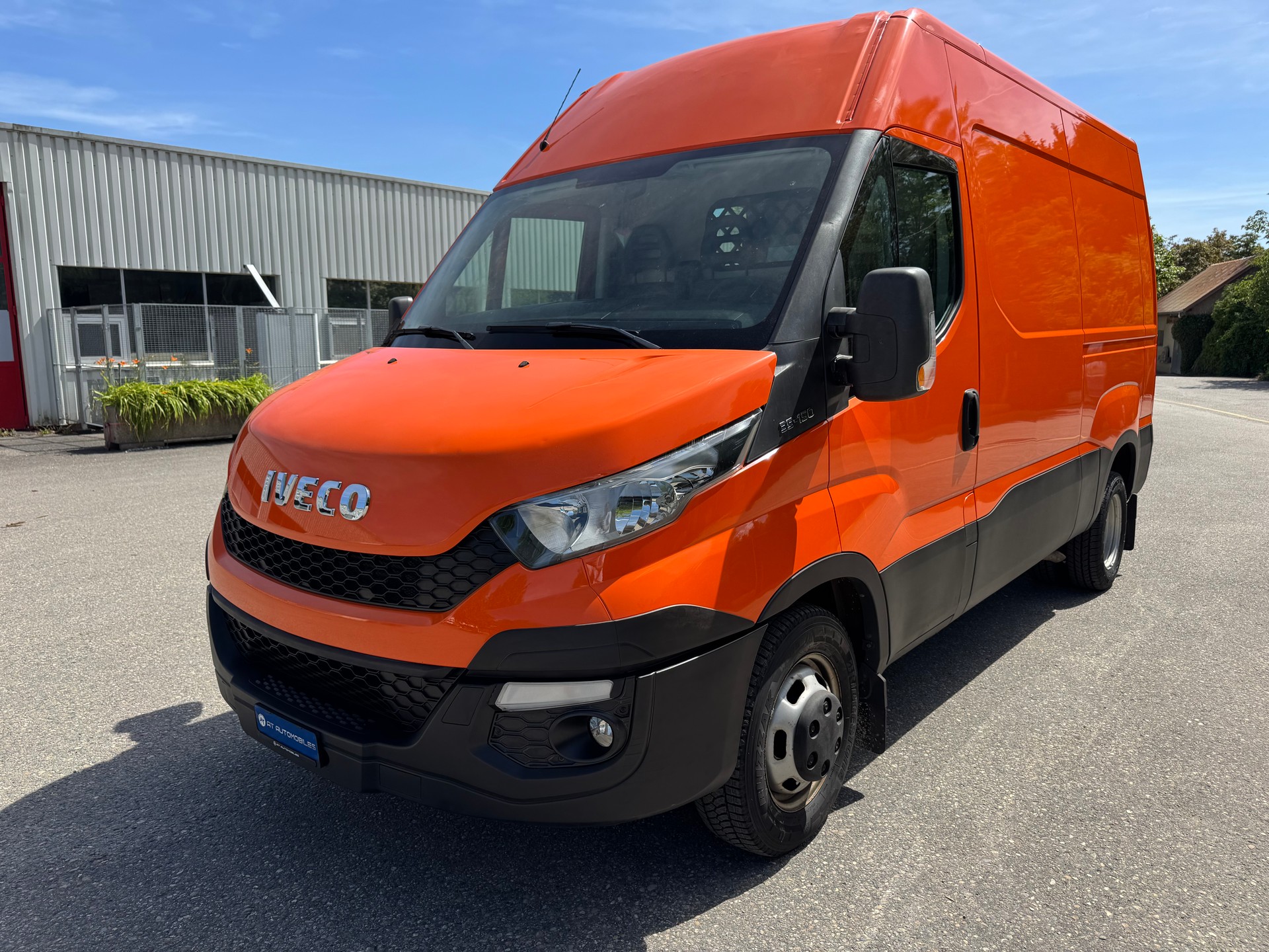 IVECO 35 C 15 V-image-2