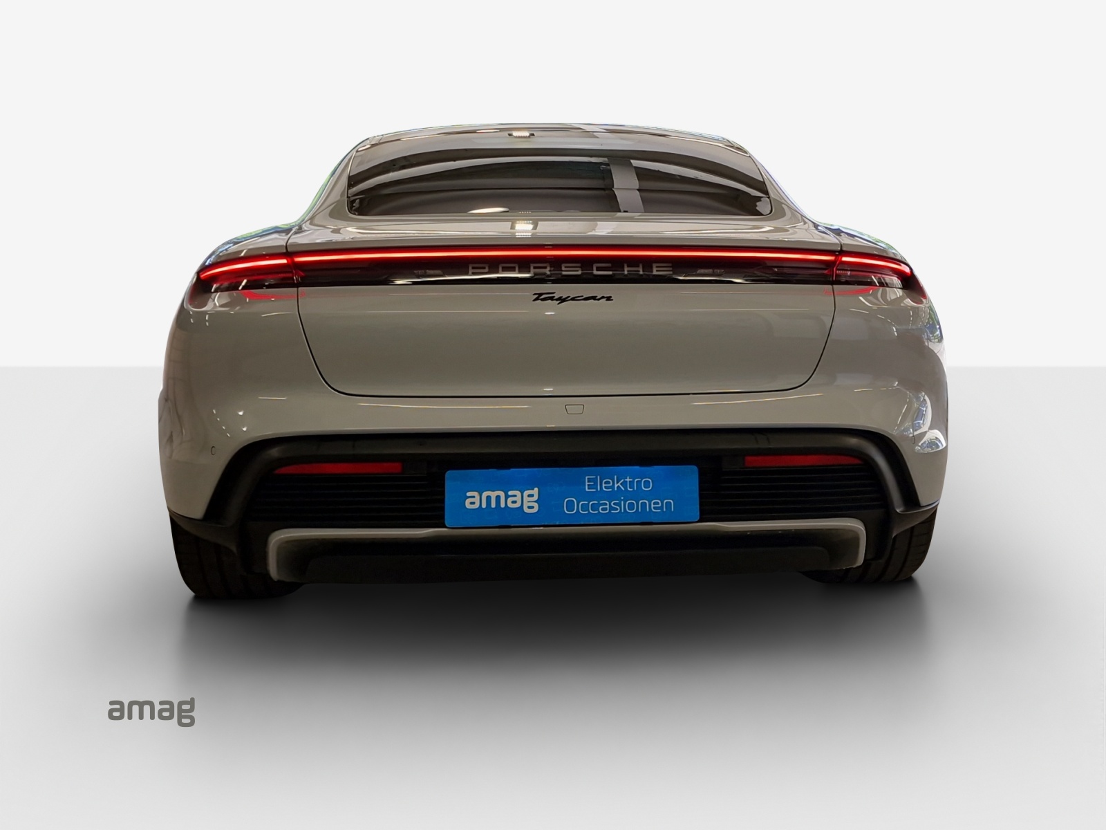 PORSCHE Taycan 104kWh-image-11