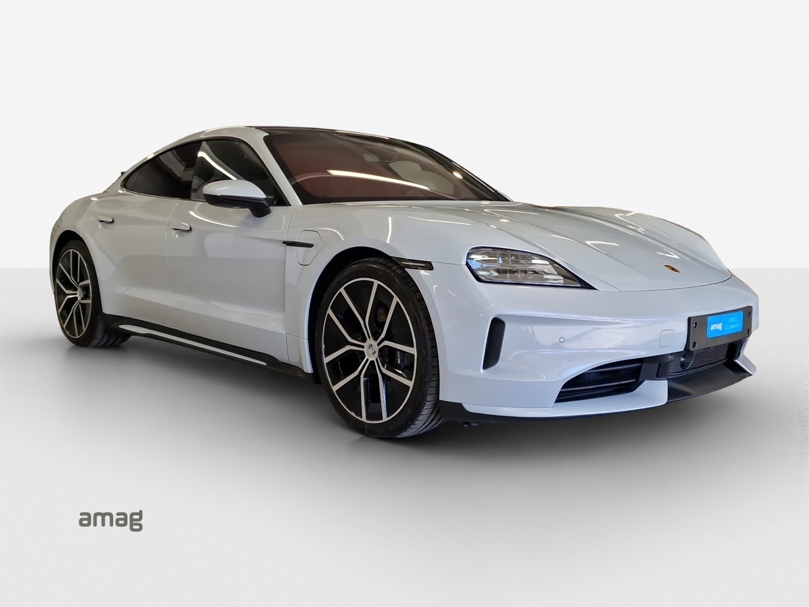 PORSCHE Taycan 104kWh-image-13