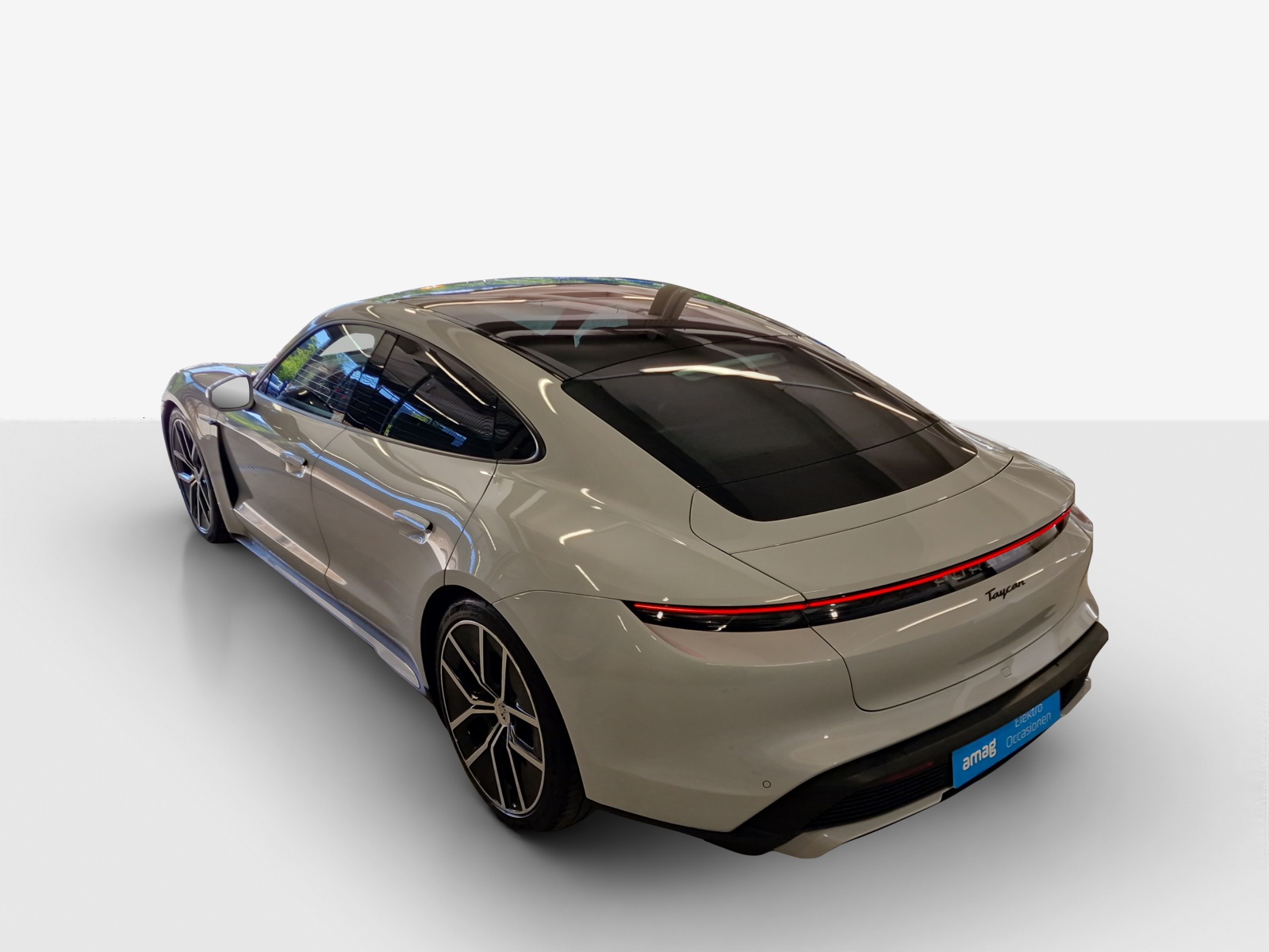 PORSCHE Taycan 104kWh-image-1