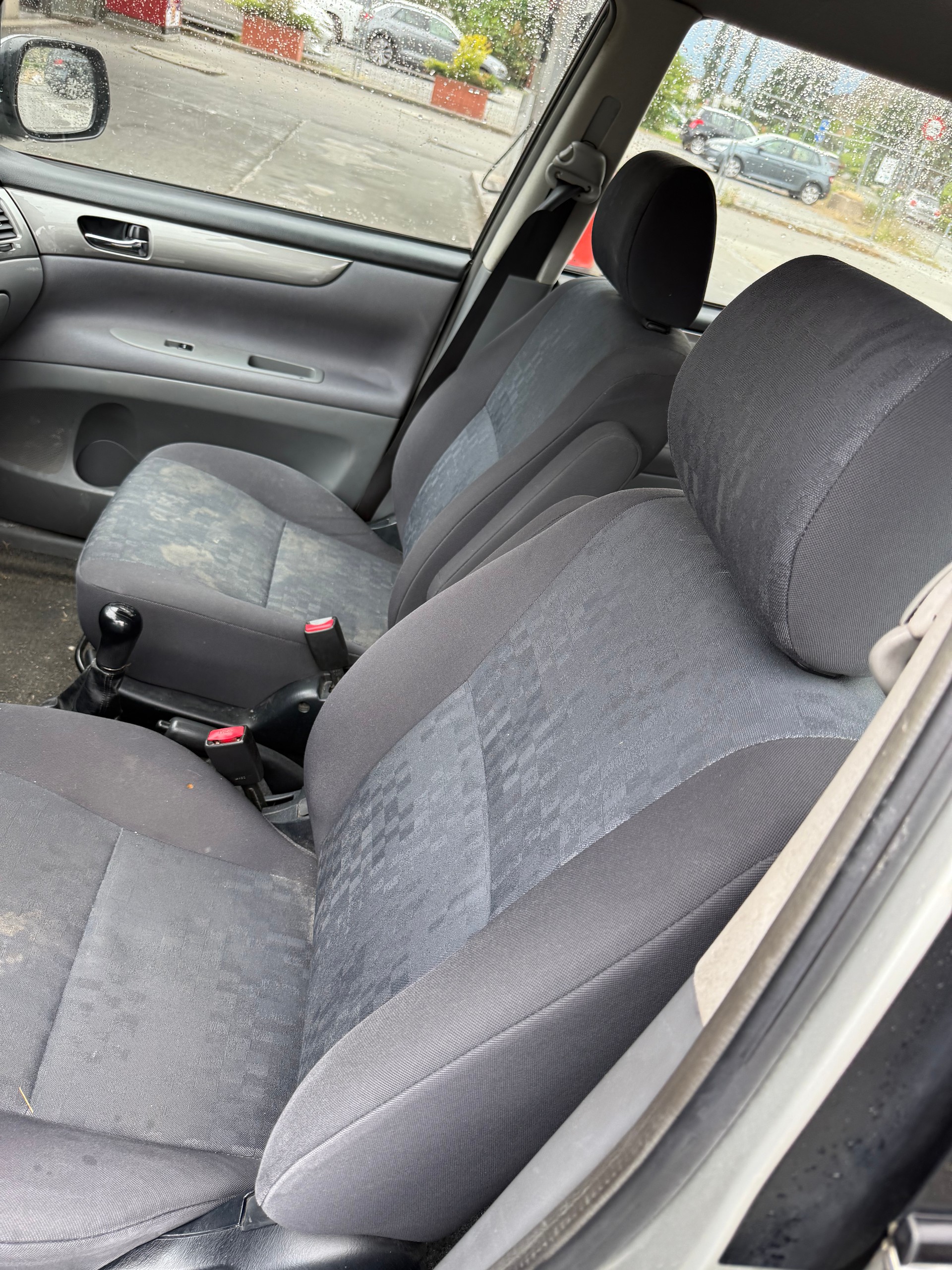 TOYOTA Avensis Verso 2.0 VVT-i Linea Terra-image-10