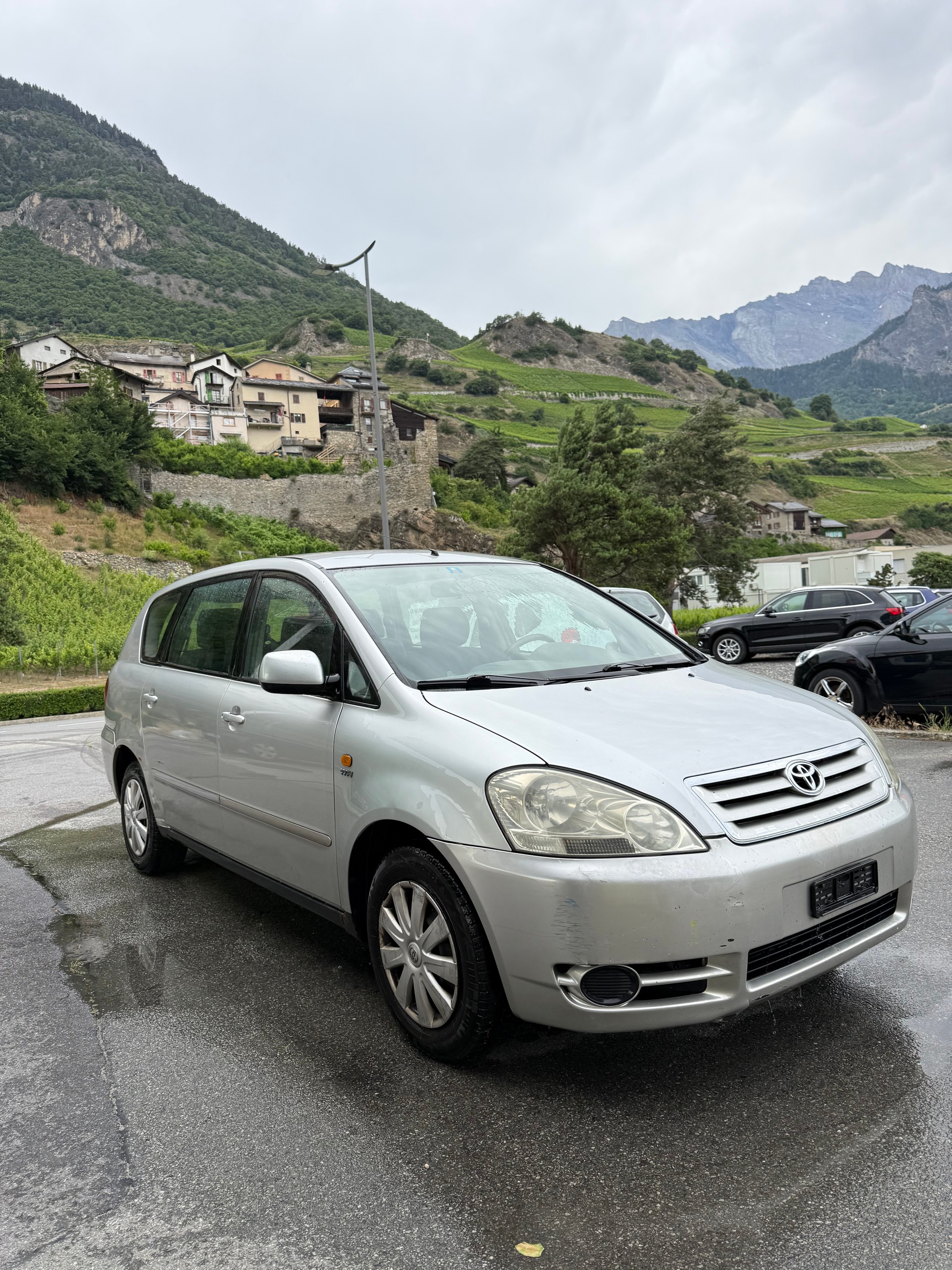 TOYOTA Avensis Verso 2.0 VVT-i Linea Terra-image-2