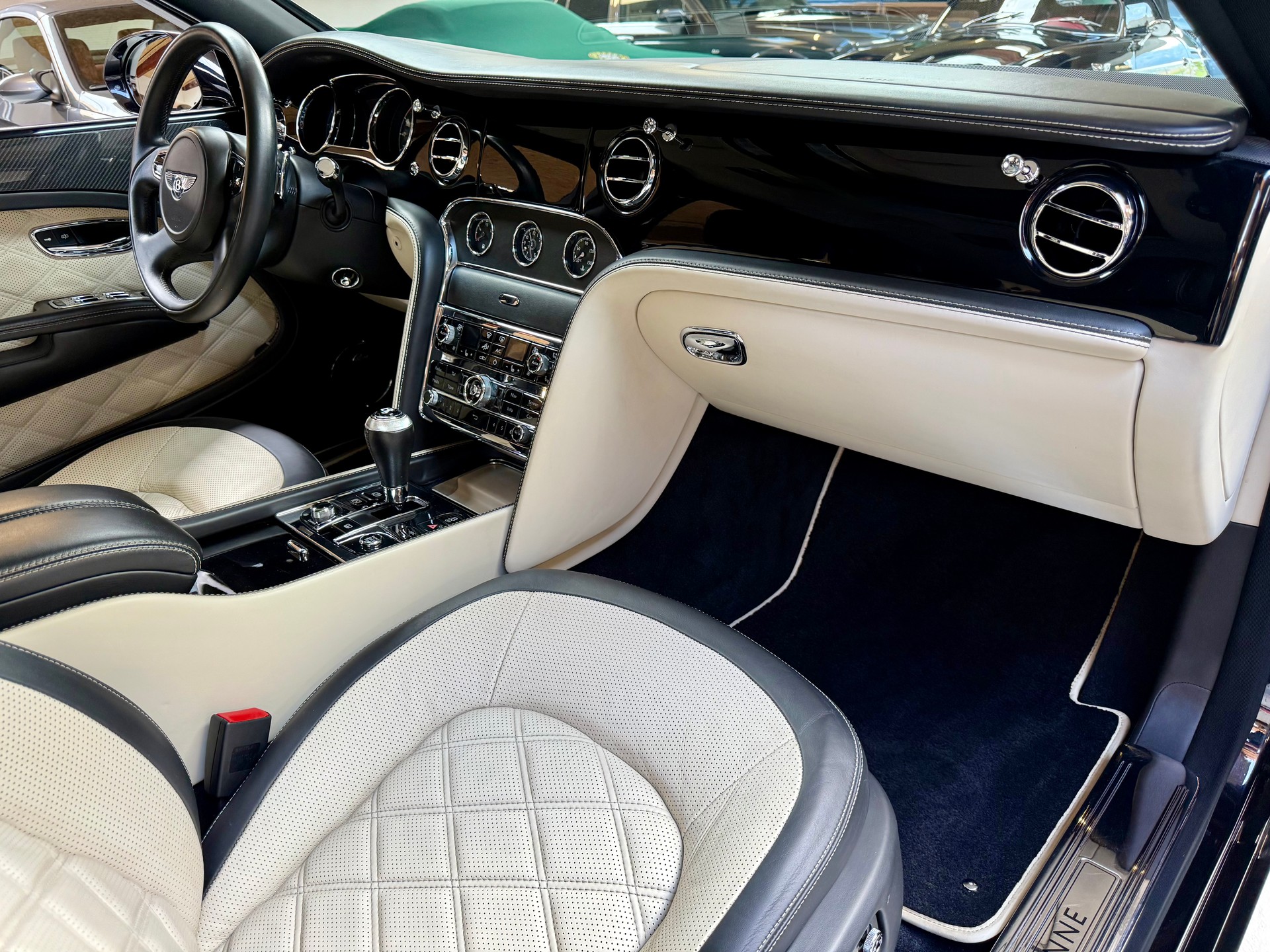BENTLEY Mulsanne Speed-image-11