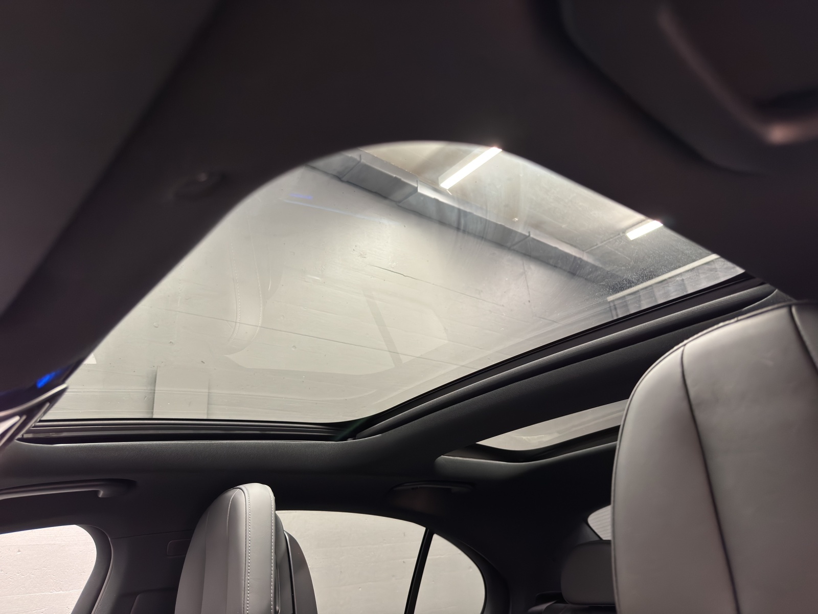 MERCEDES-BENZ E 450 d AMG Line 4Matic-image-15
