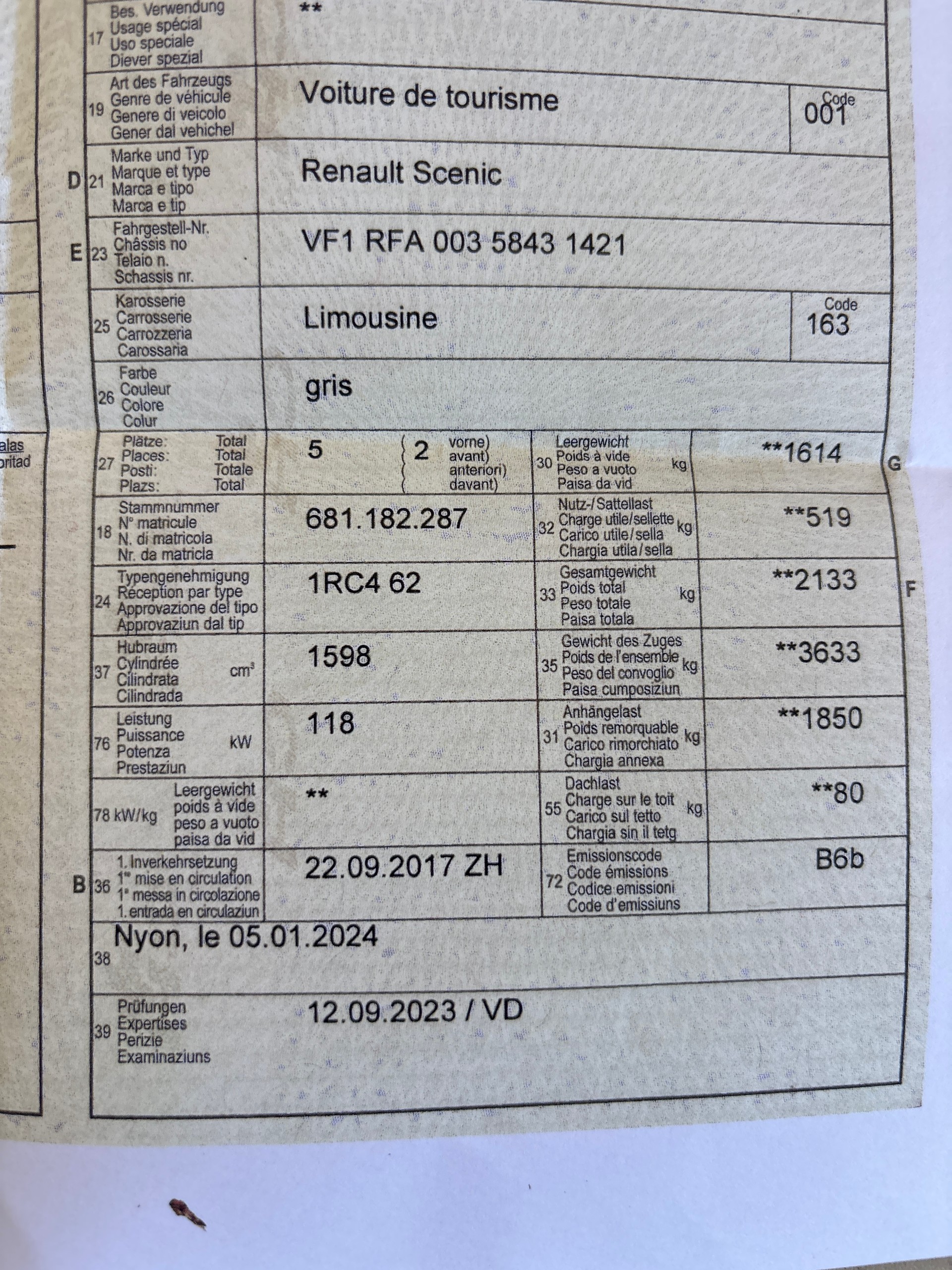 RENAULT Scénic 1.6 dCi Bose EDC-image-14