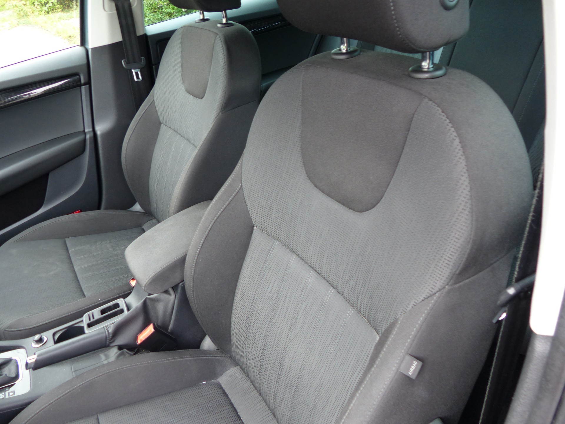 SKODA Octavia Combi 2.0 TDI Style DSG-image-10