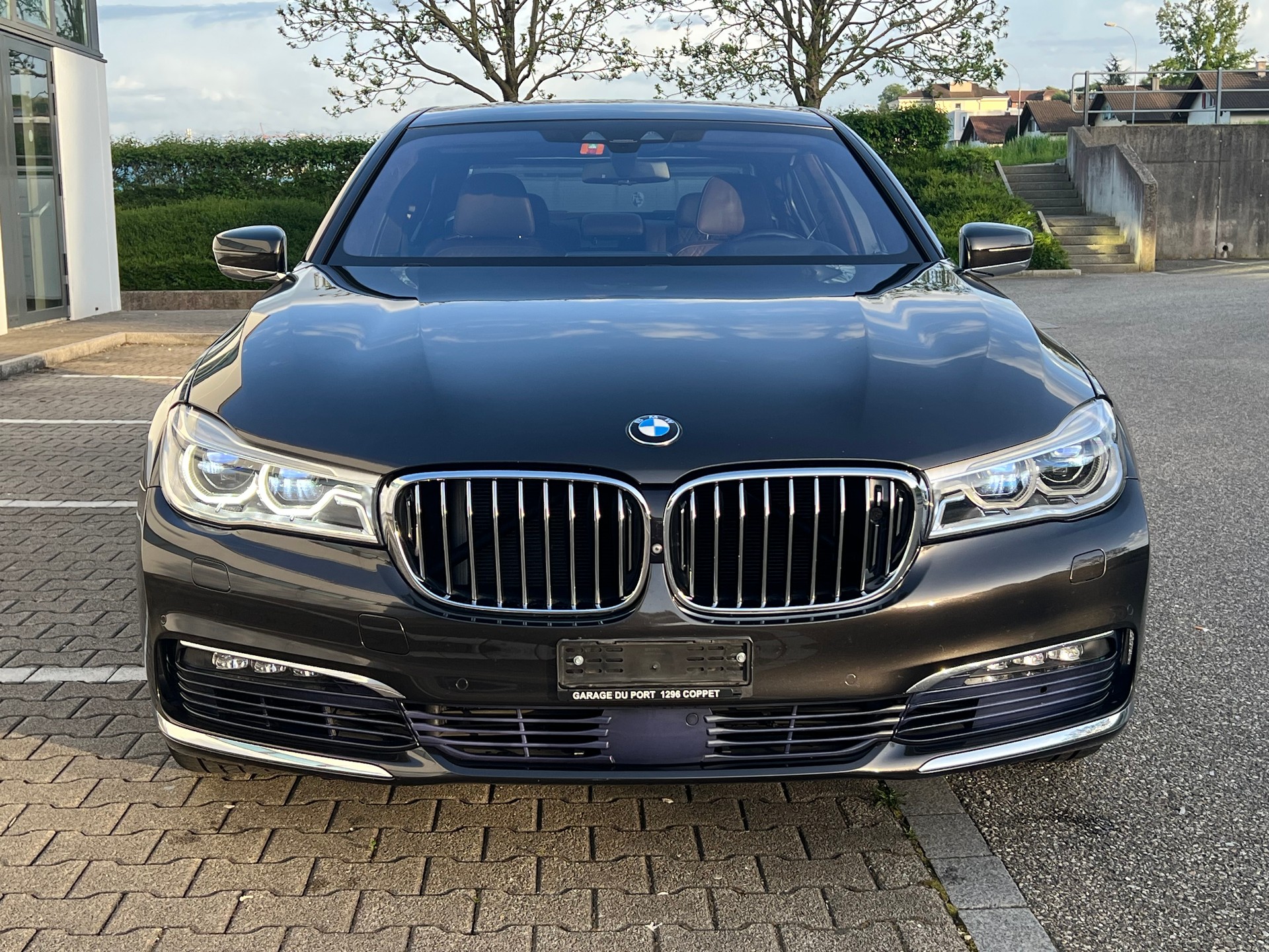 BMW 750d xDrive Steptronic-image-4