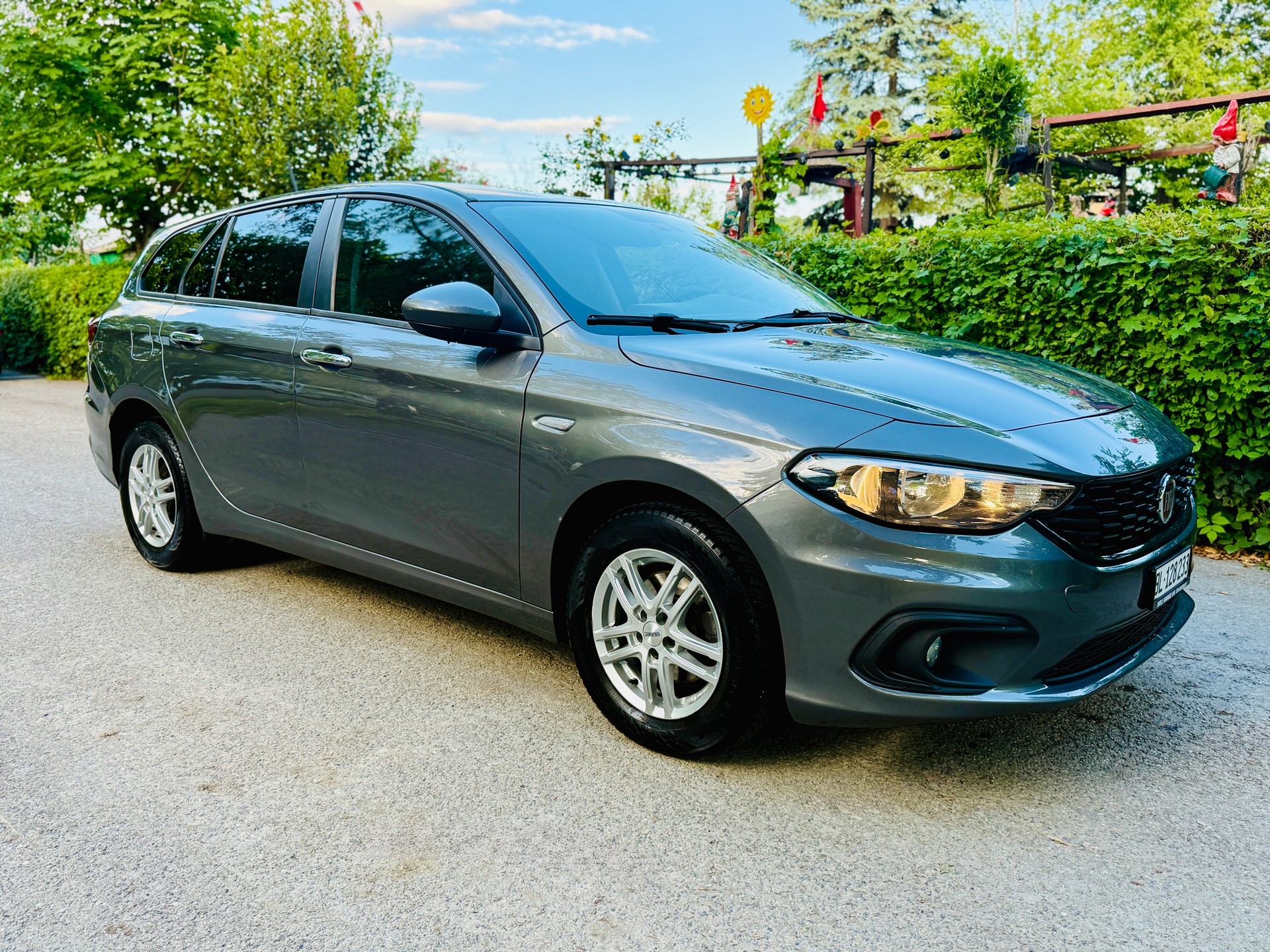 FIAT Tipo 1.4T Station Wagon Street-image-0