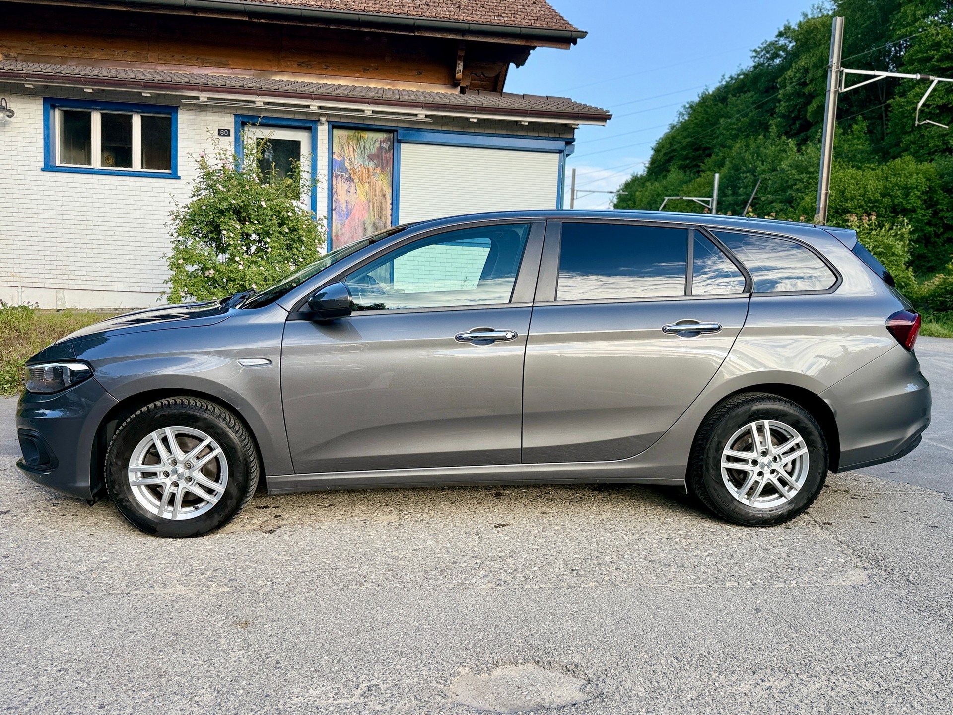 FIAT Tipo 1.4T Station Wagon Street-image-4