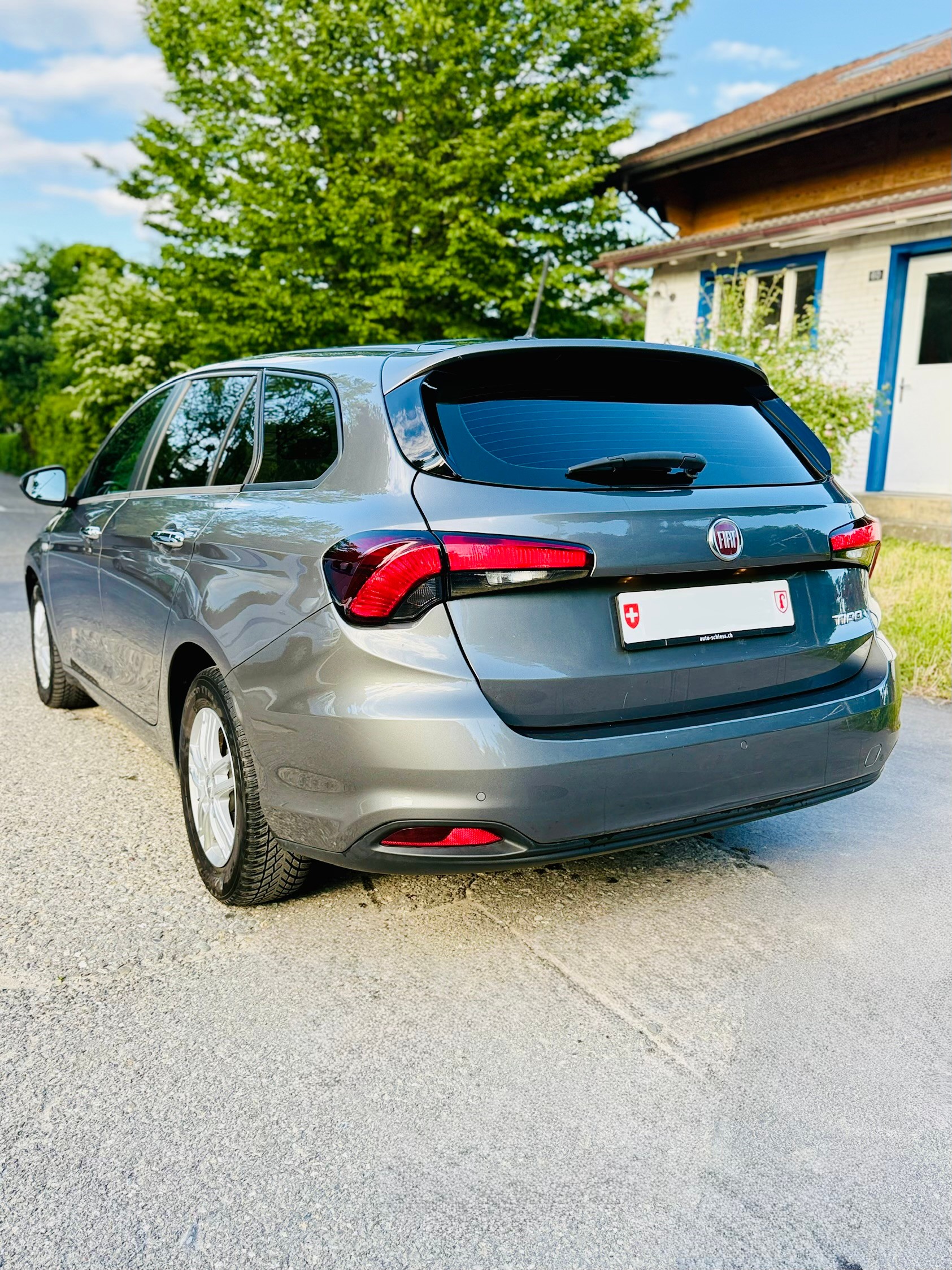 FIAT Tipo 1.4T Station Wagon Street-image-3