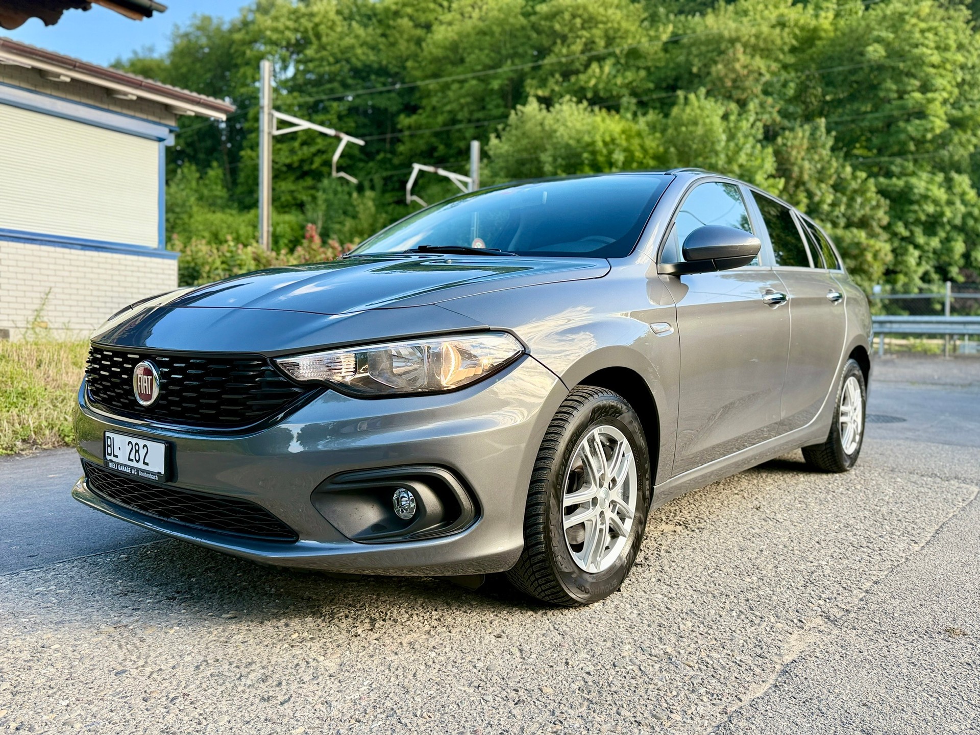 FIAT Tipo 1.4T Station Wagon Street-image-2