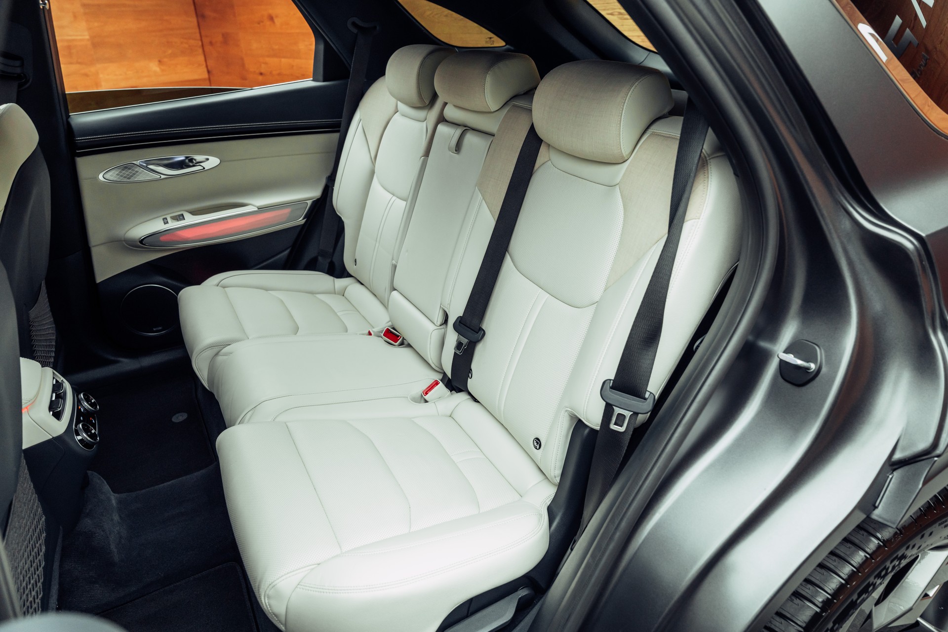 GENESIS GV70 Electrified Sport kWh 77,4 AWD-image-7
