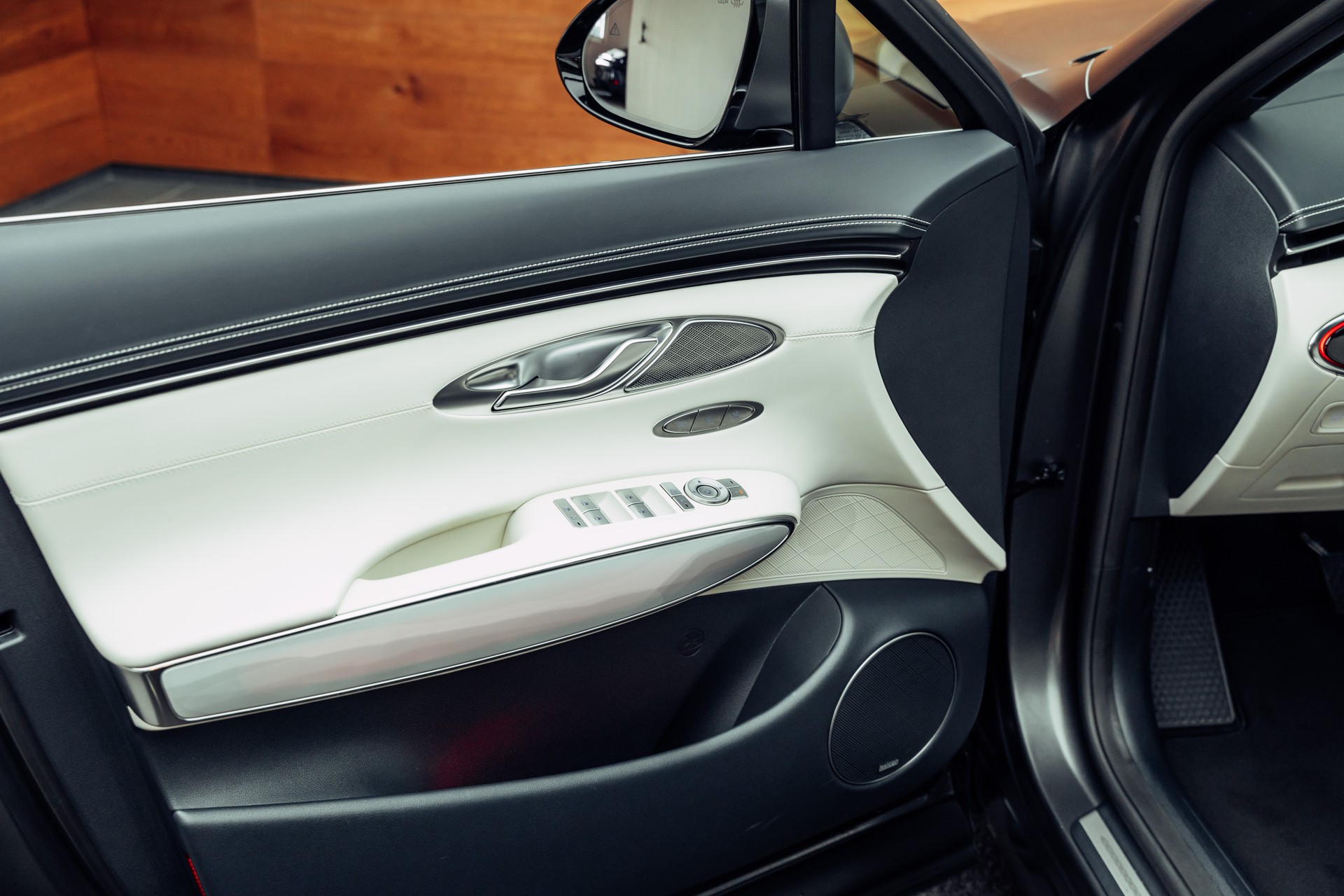 GENESIS GV70 Electrified Sport kWh 77,4 AWD-image-18