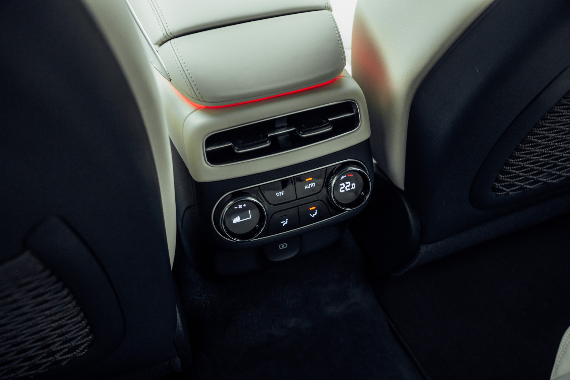 GENESIS GV70 Electrified Sport kWh 77,4 AWD-image-15